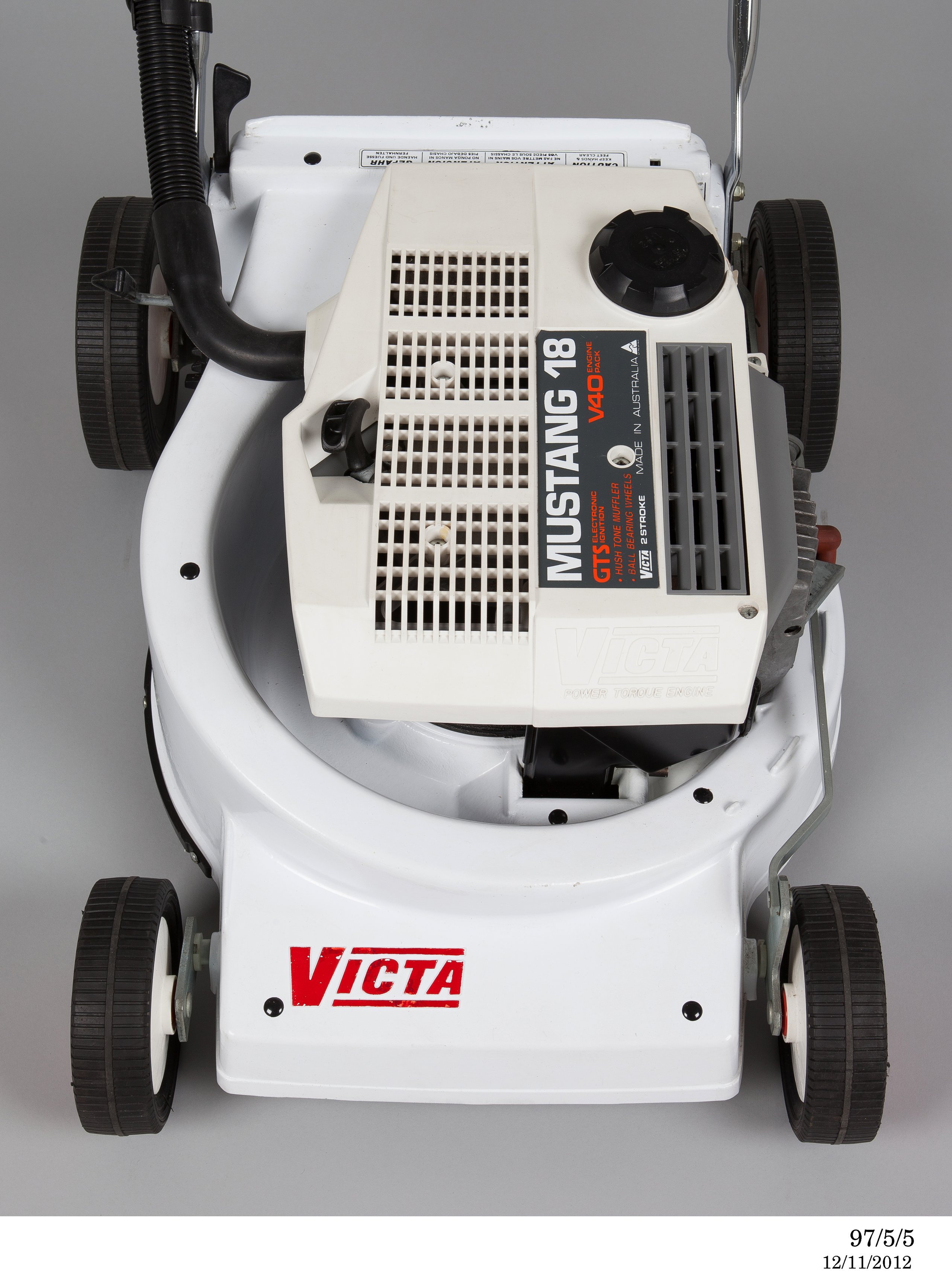 Victa Mustang 18 lawnmower