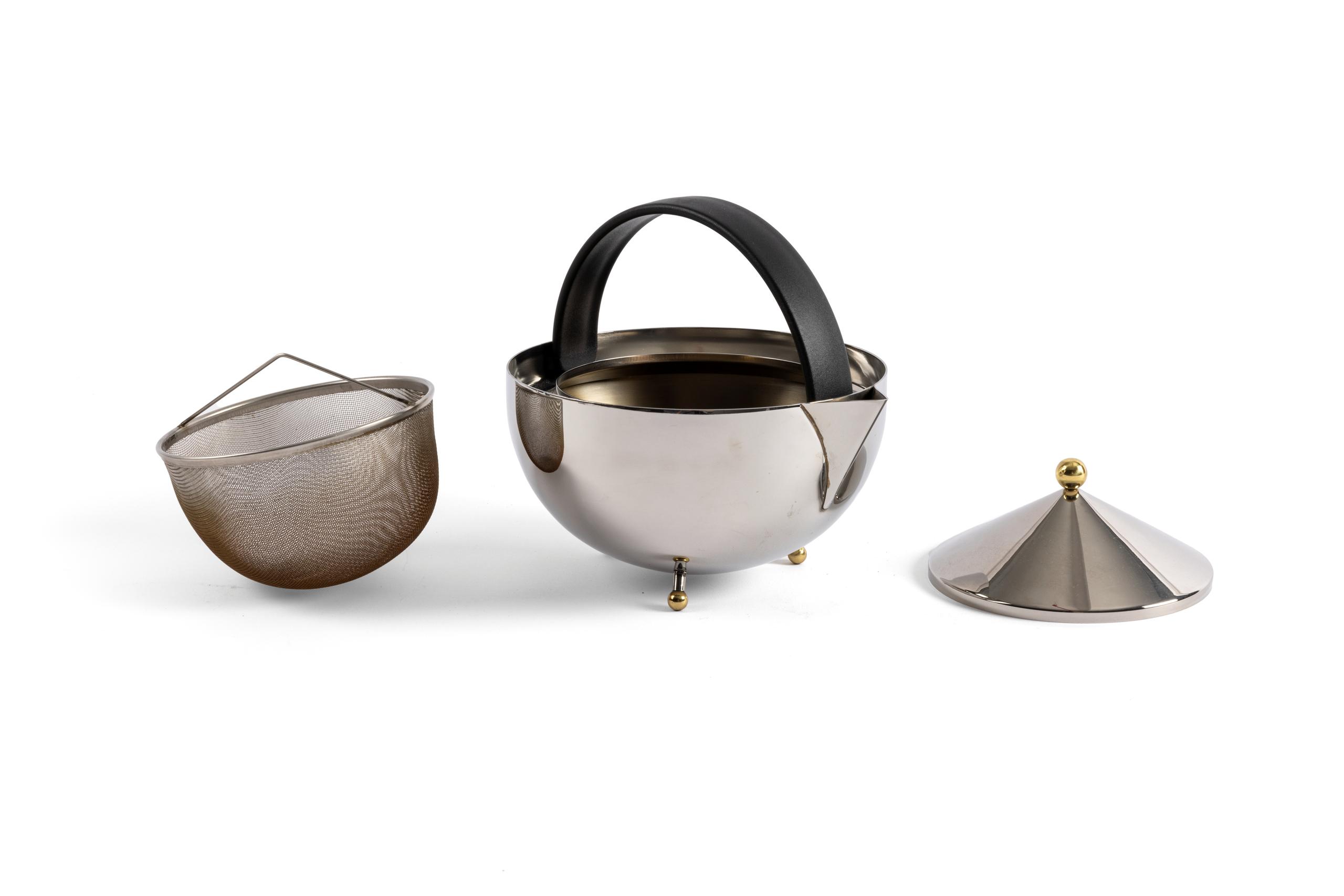 Powerhouse Collection - 'Teaball' teapot designed by Carsten