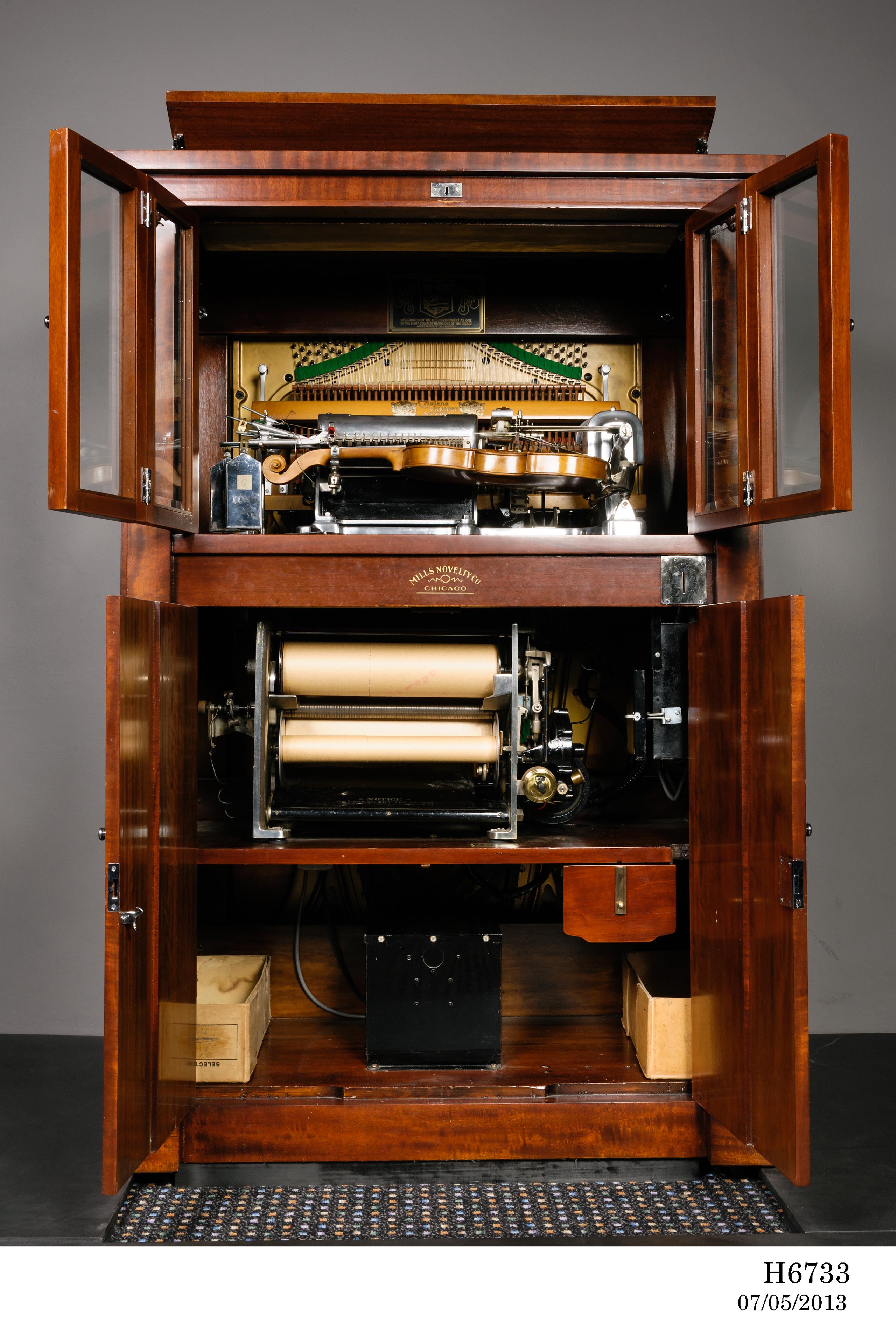 Powerhouse Collection - Violano-Virtuoso and rolls made by Mills