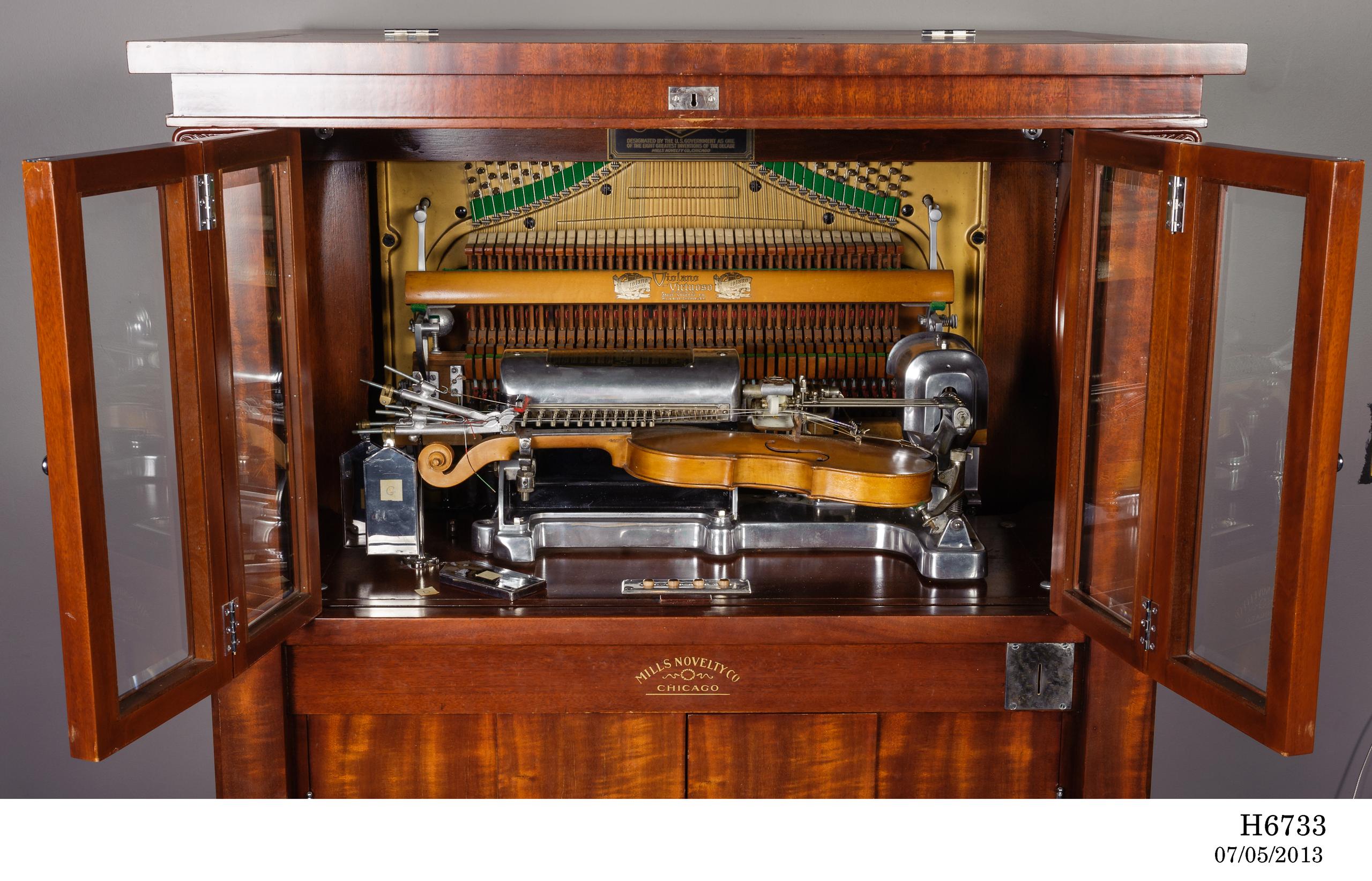 Powerhouse Collection - Violano-Virtuoso and rolls made by Mills
