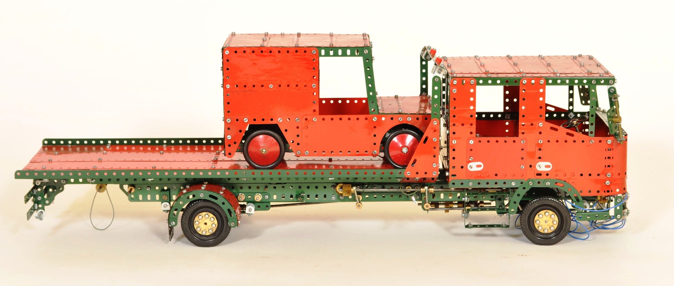 Meccano model recovery truck