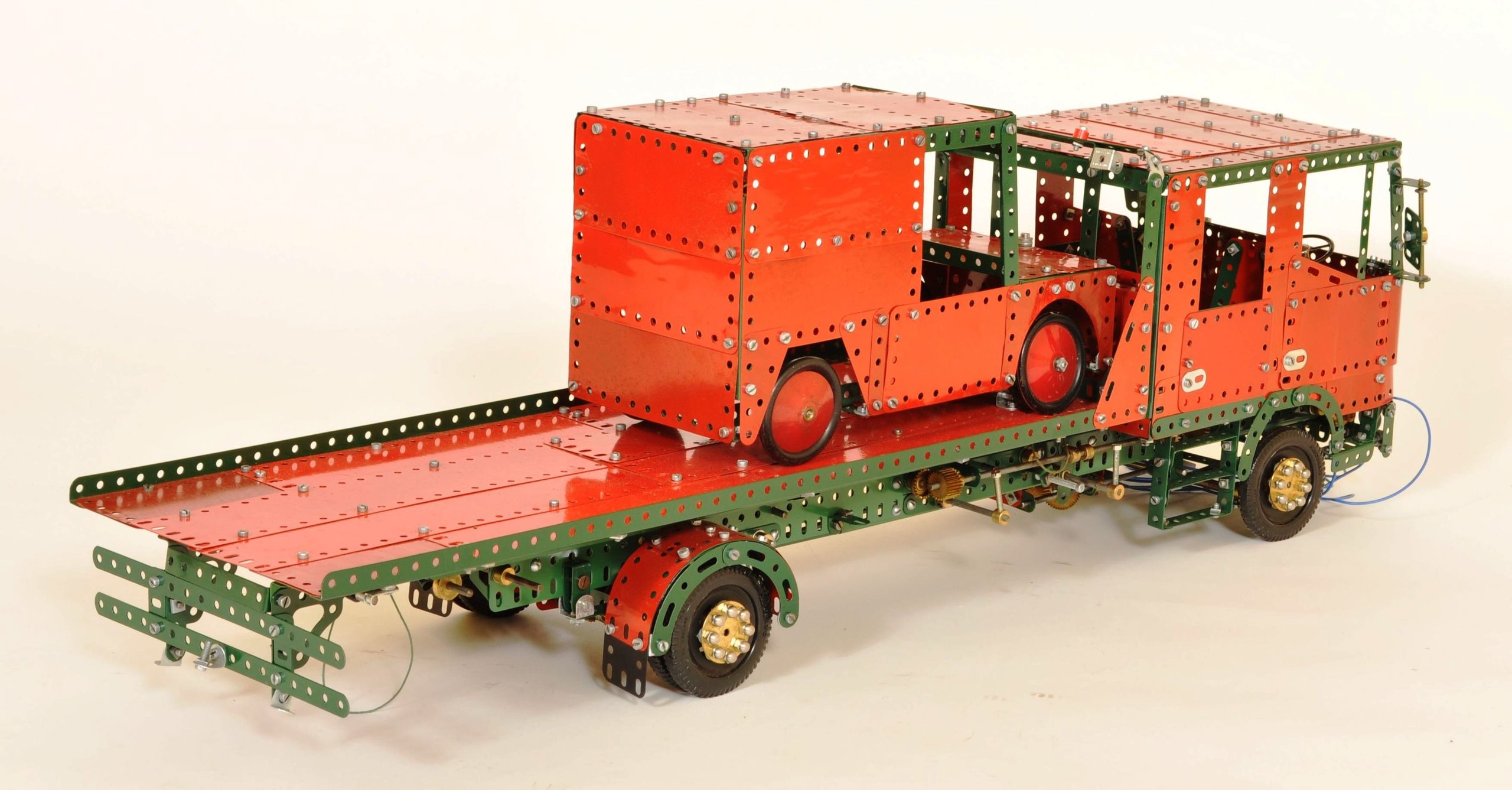 Meccano model recovery truck