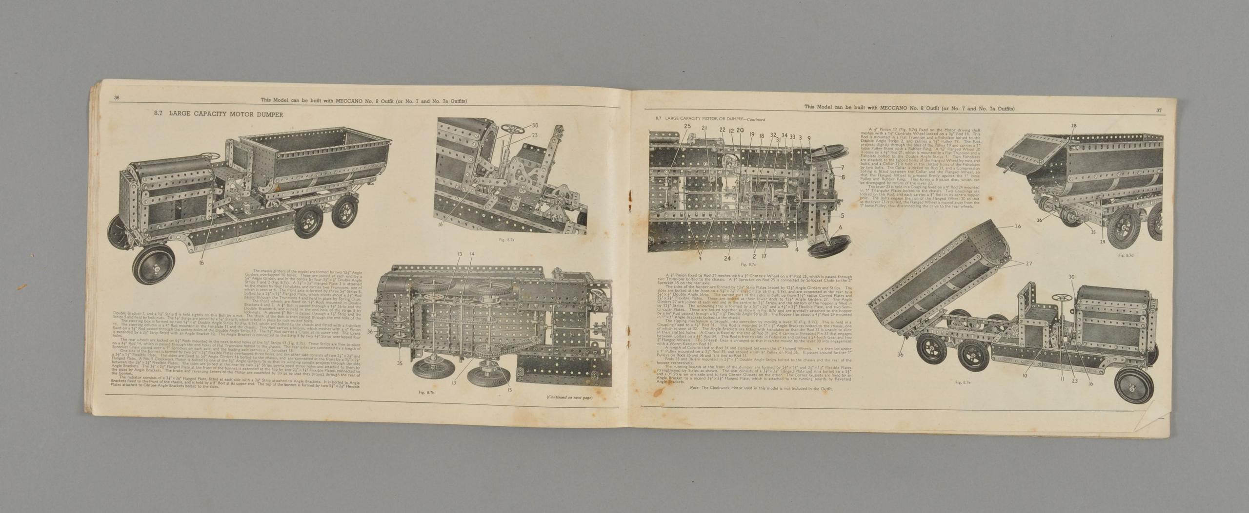 Catalogue Meccano 1935/36 dimension : 20 x 16 ( 24 pages Catalogue Meccano 1935/36 dimension : 20 x 16 ( 24 pages
