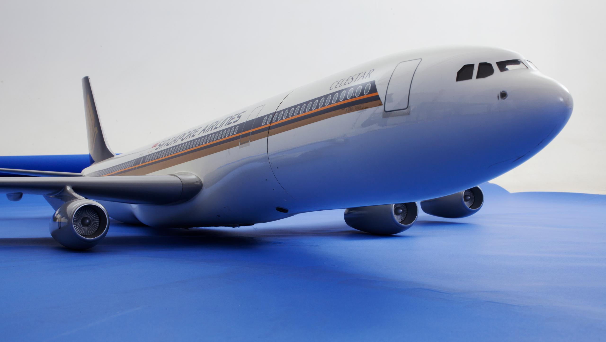Powerhouse Collection - Aircraft model, A340-300 Airbus, Singapore