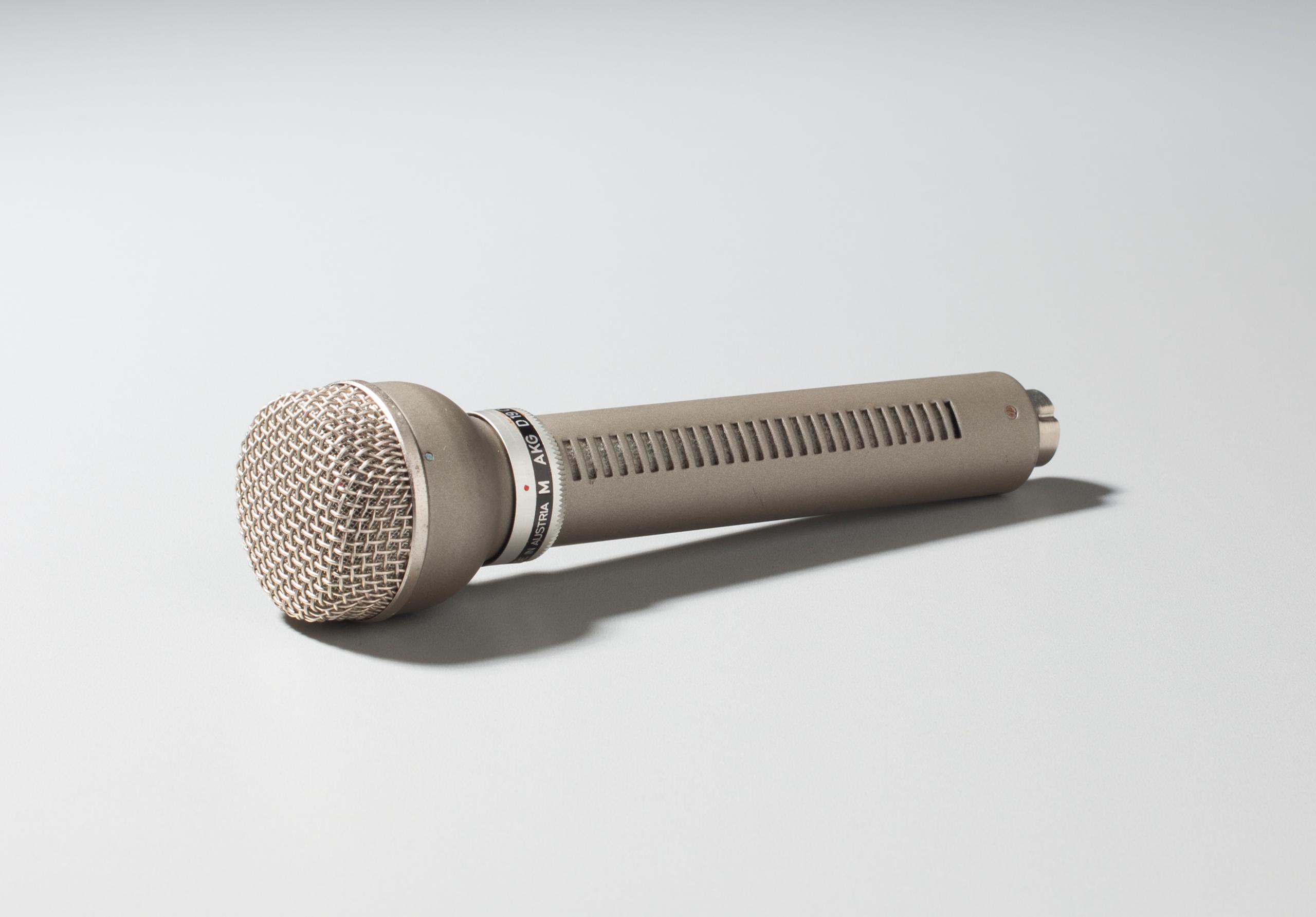 希少!! AKG ダイナミック マイク D224E 動作品 希少!! AKG