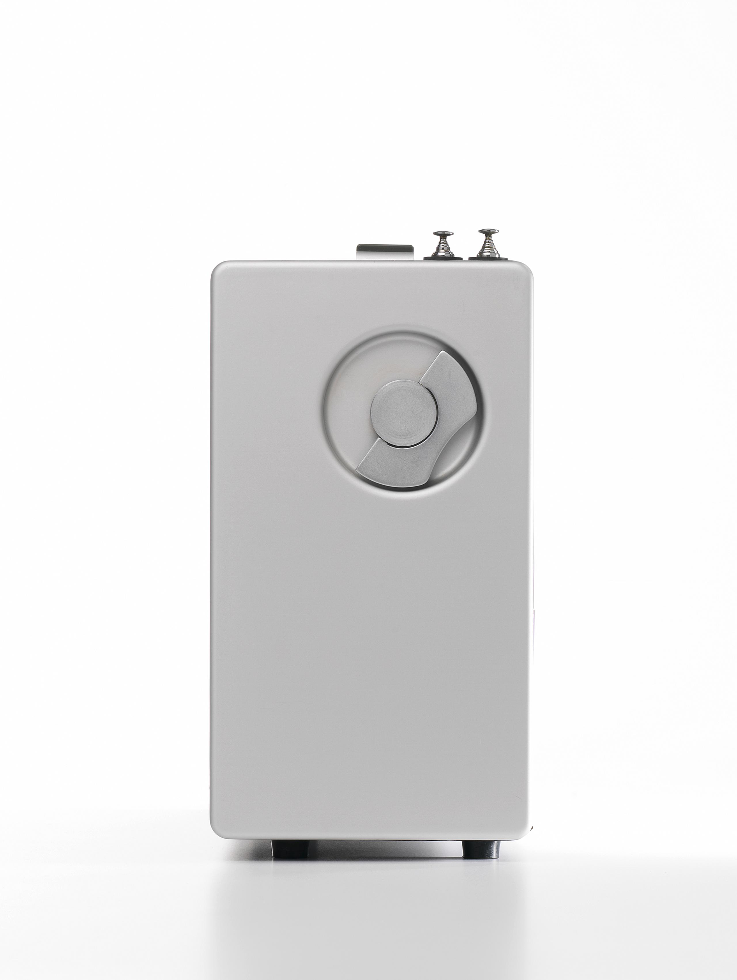 Powerhouse Collection - Braun T1000 multi band radio designed by