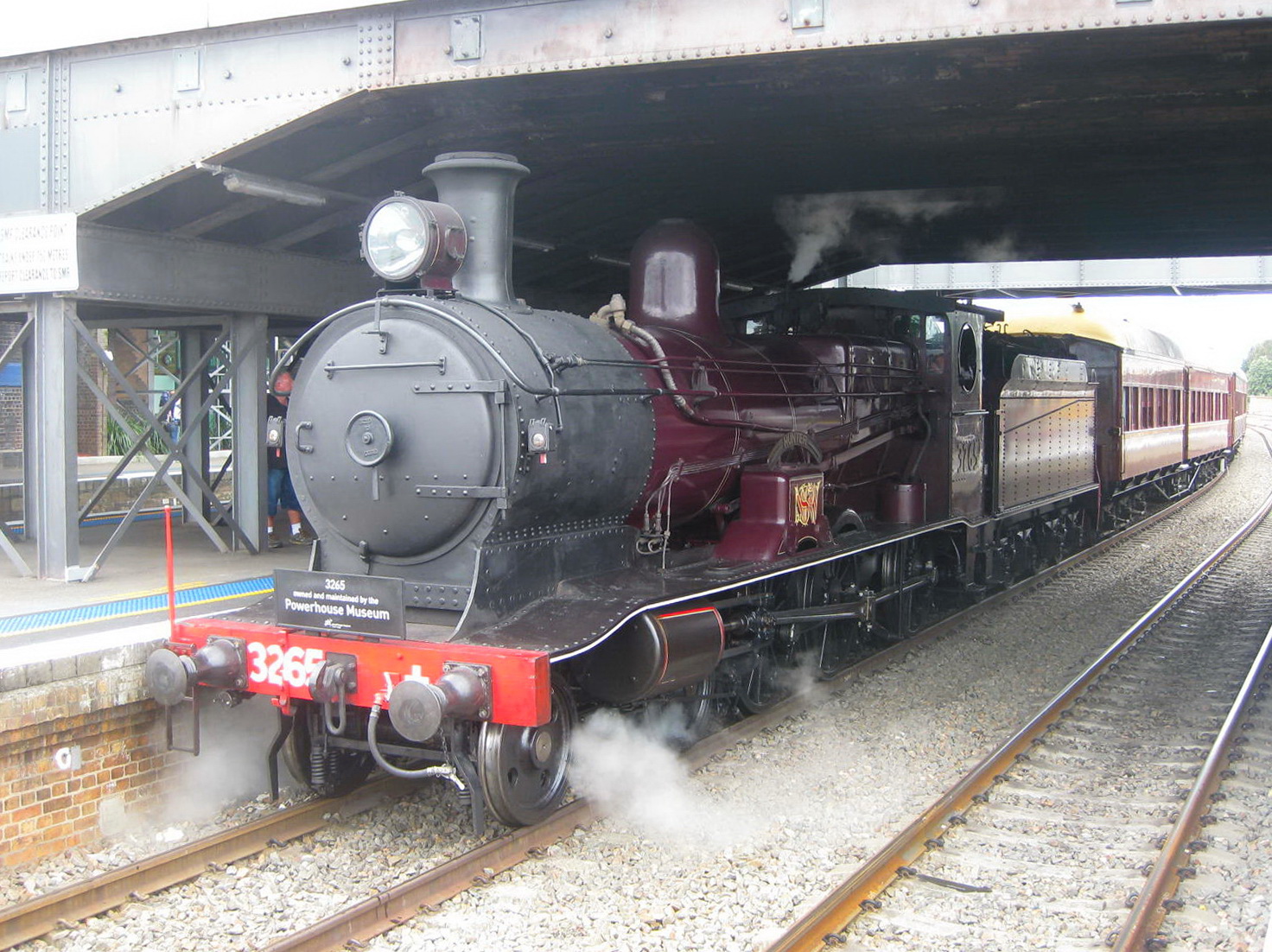 Steam locomotive No. 3265