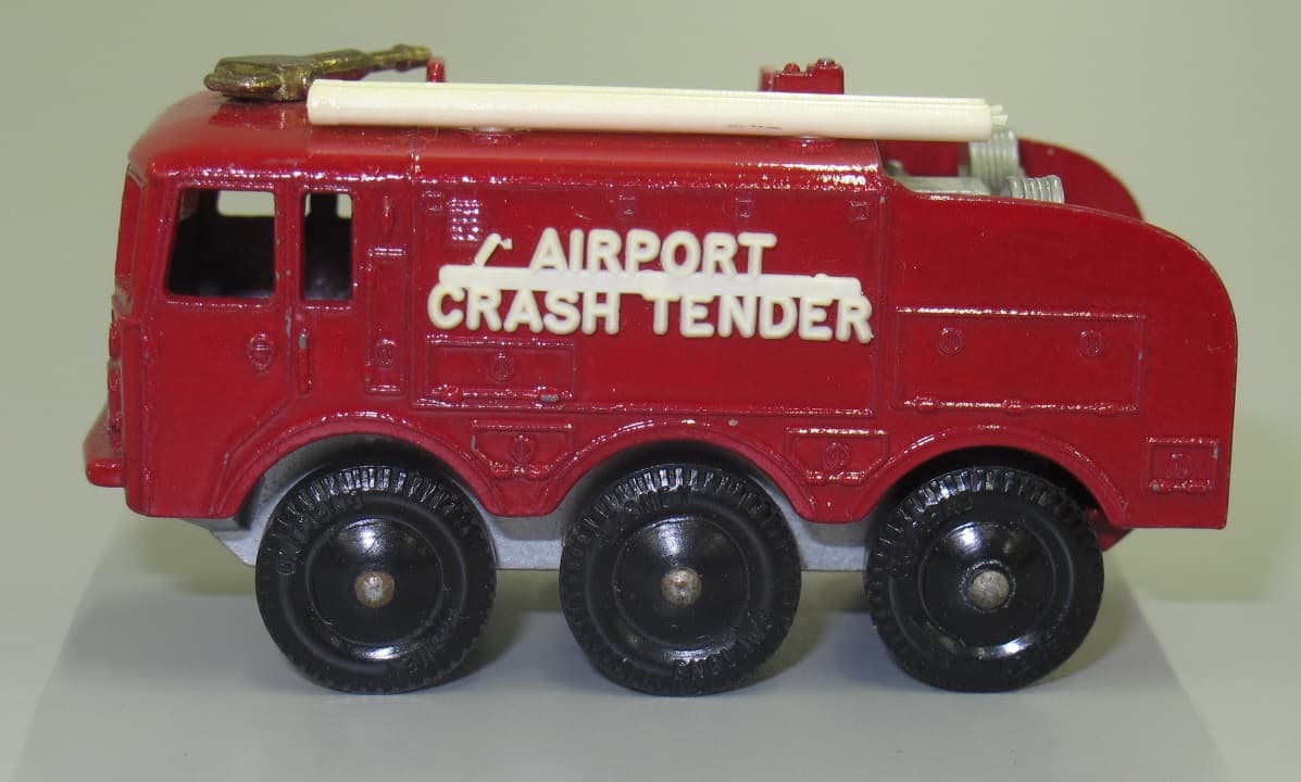 MATCHBOX N°63 FOAMITE CRASH TENDER 1964 Lesney Matchbox 1964 Foamite Crash Tender Number 63 Black