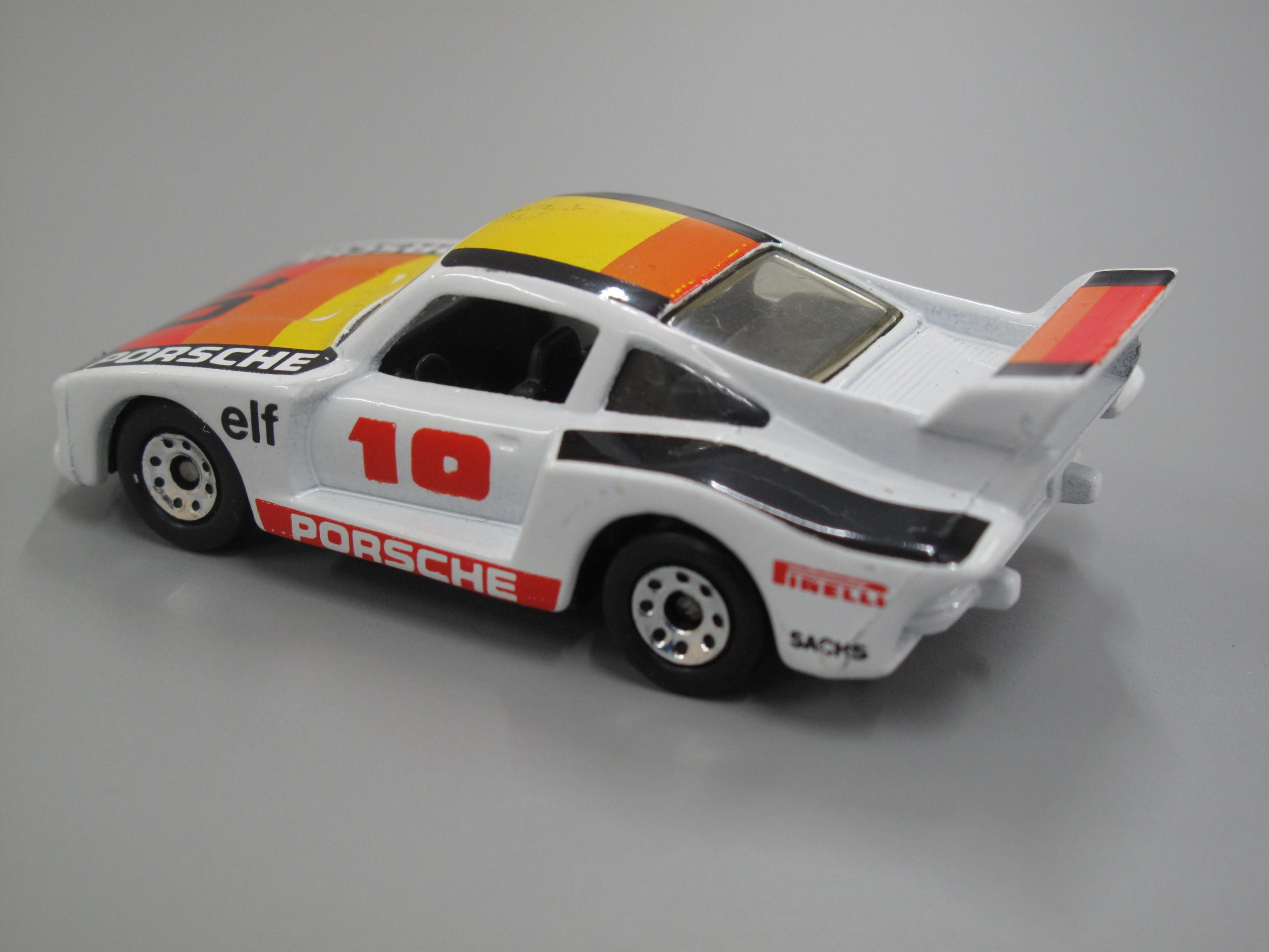 Matchbox racing car 'Racing Porsche 935'