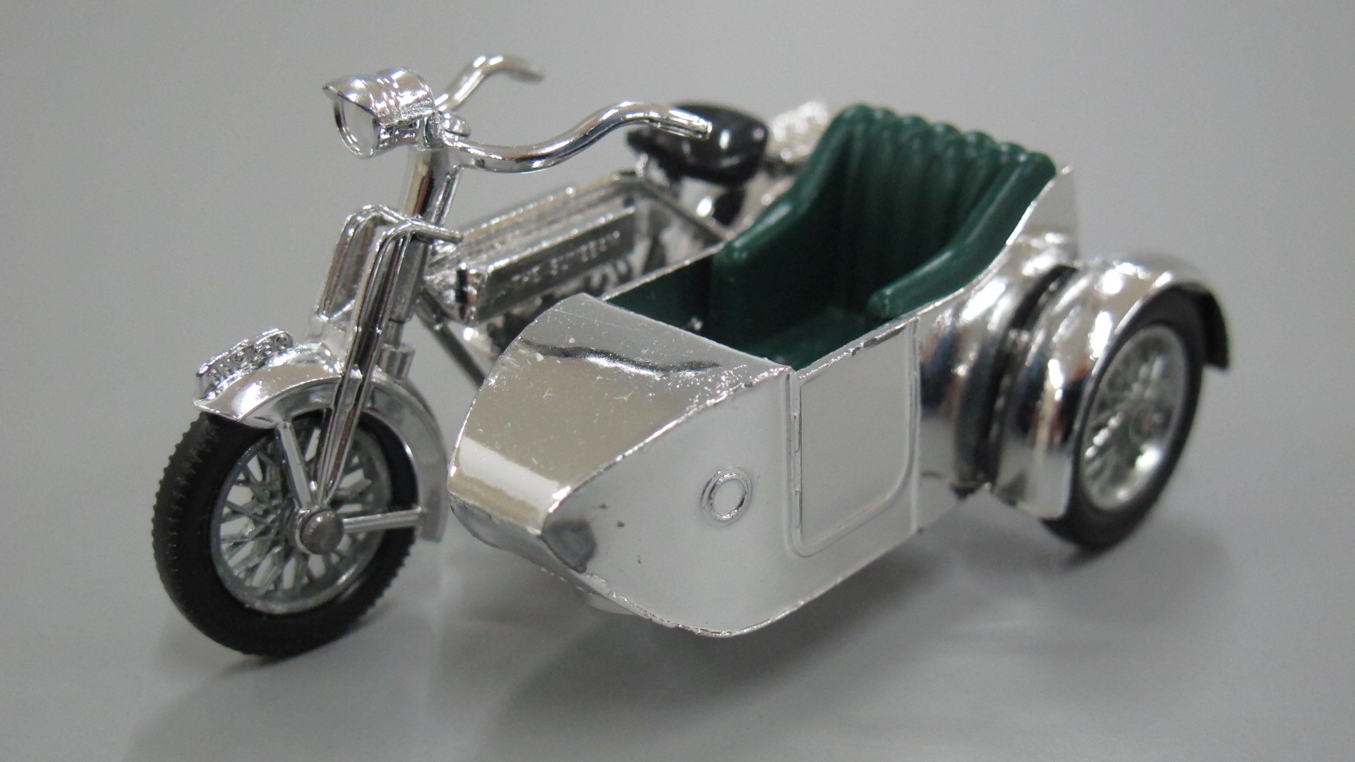 Matchbox 1914 Sunbeam toy motorcycle and sidecar