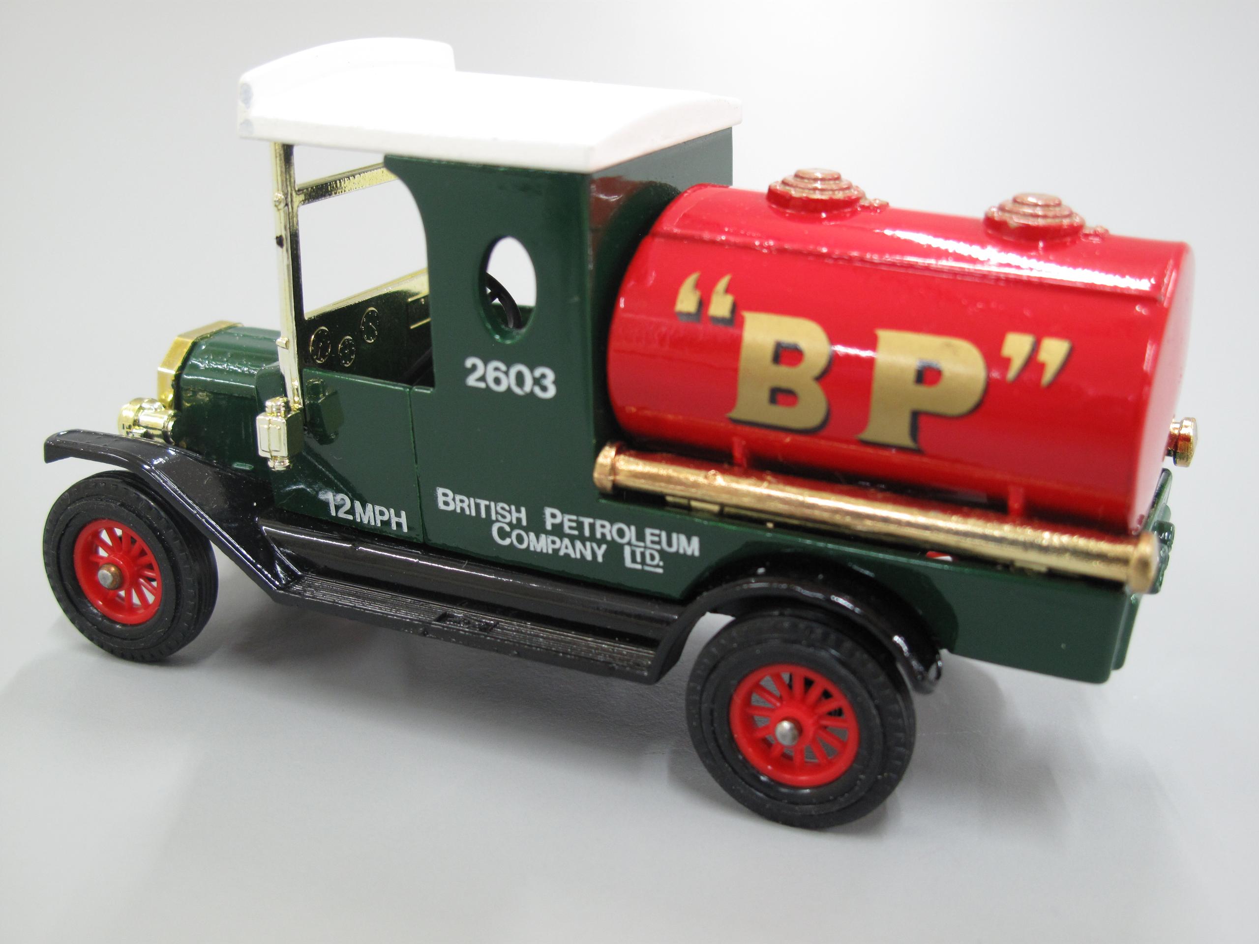 Powerhouse Collection - Toy Matchbox Y-3 Ford Model T petrol tanker