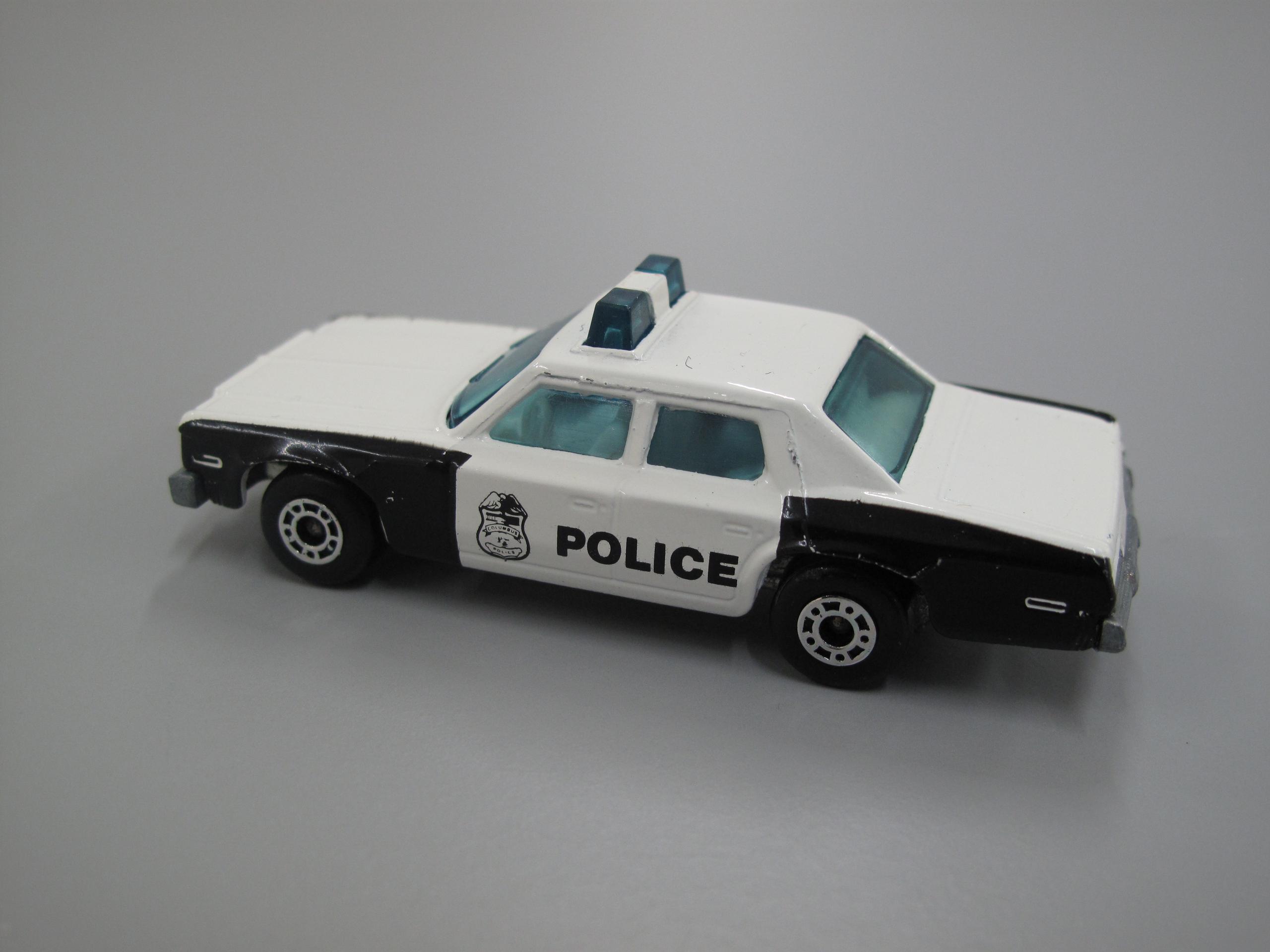 Toy matchbox Plymouth Gran Fury police car made by Lesney