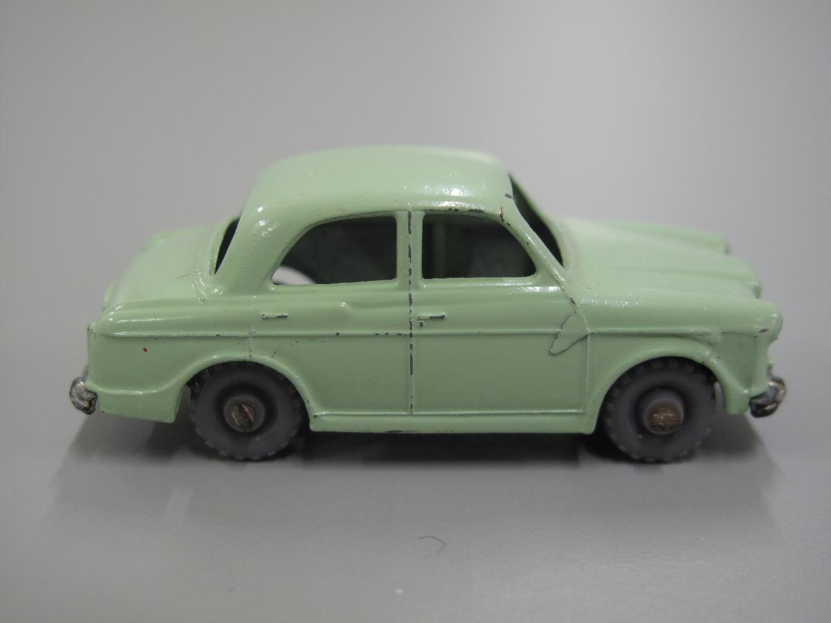 Powerhouse Collection - Matchbox car 'Wolseley'