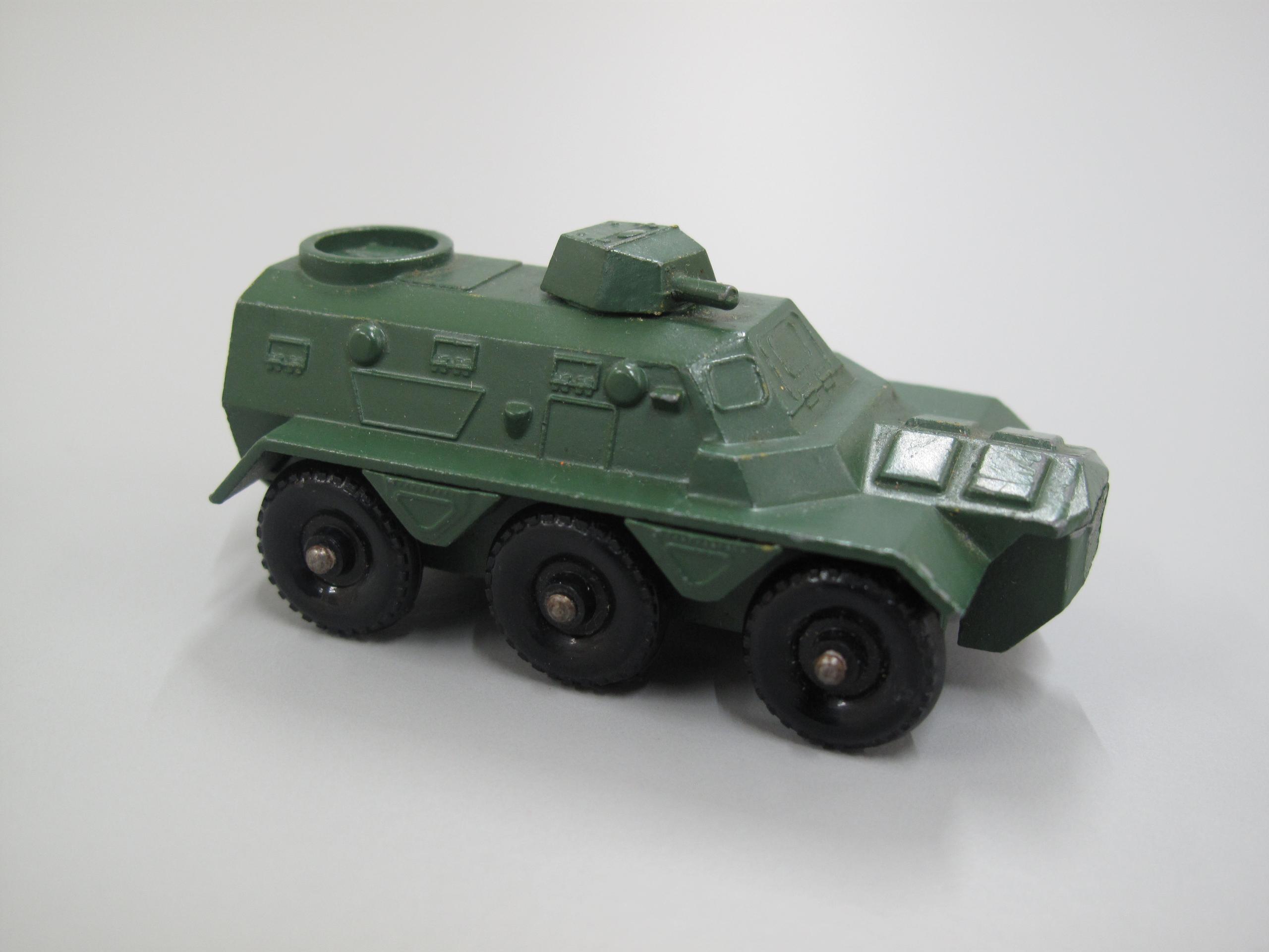 MATCHBOX 　No.54 Saracen Carrier Matchbox 54a, Saracen Personnel Carrier - Free Price Guide