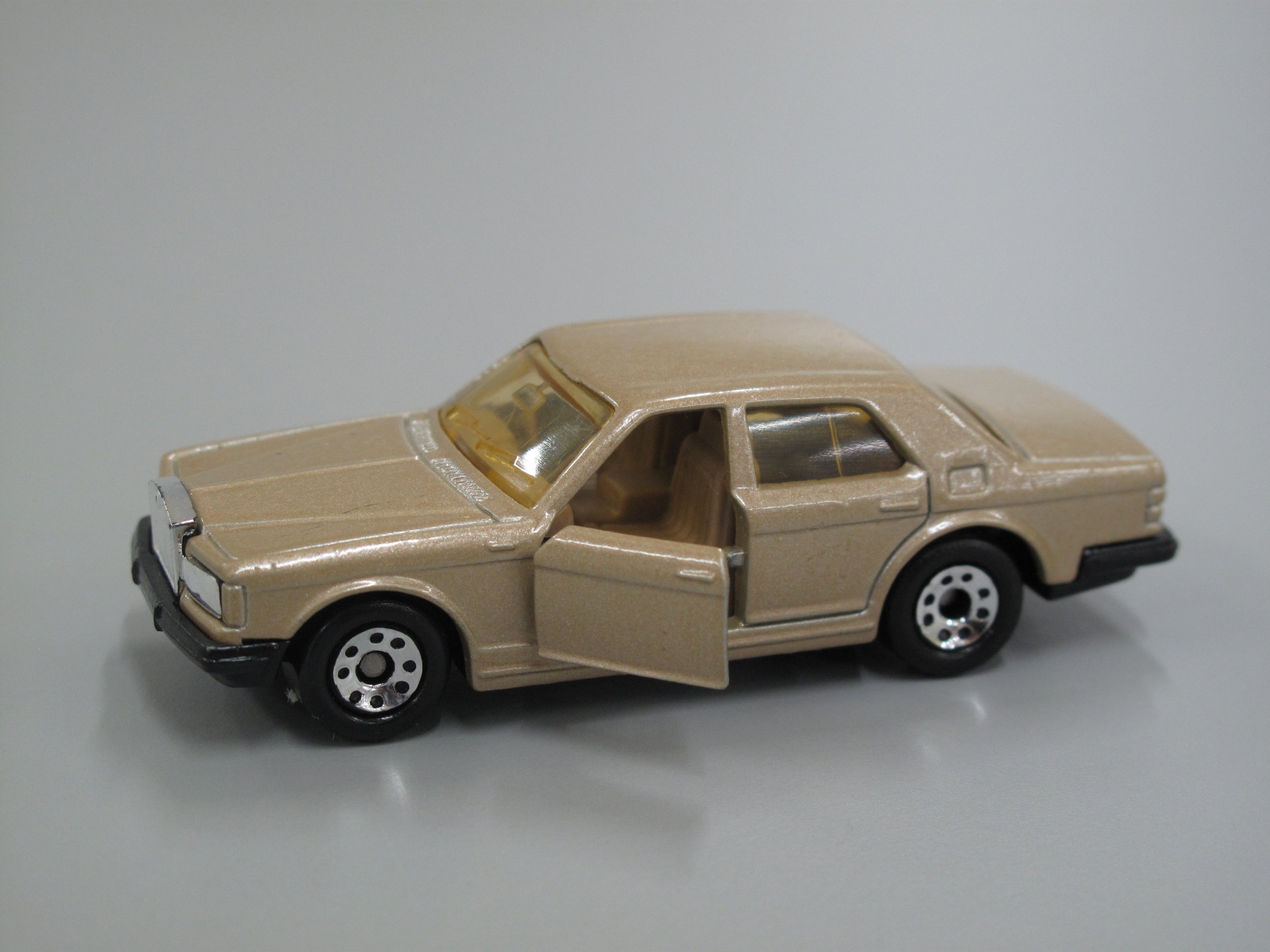 Matchbox rolls royce sales silver spirit 1986