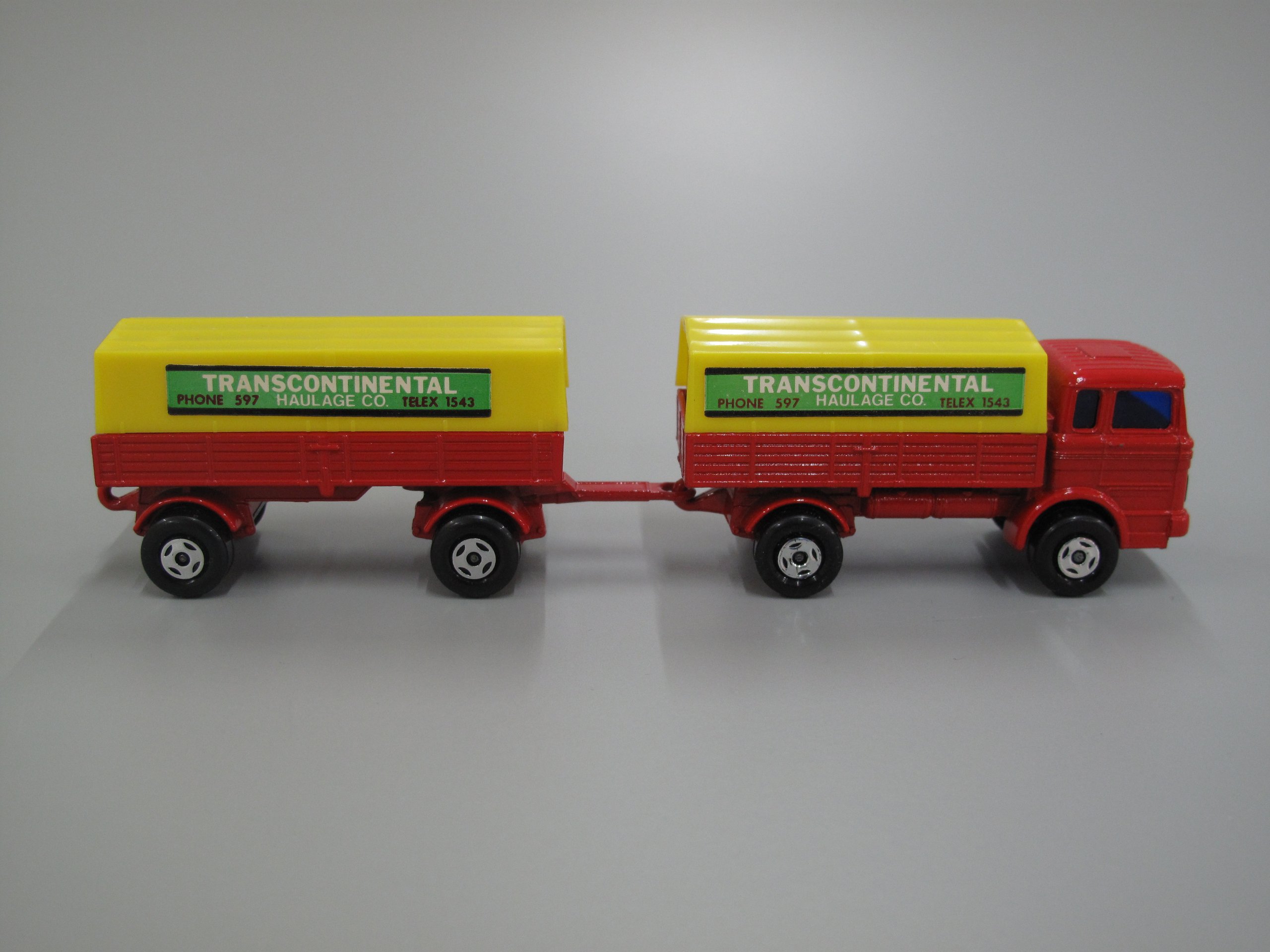 Toy Matchbox TP-1 Mercedes trailer