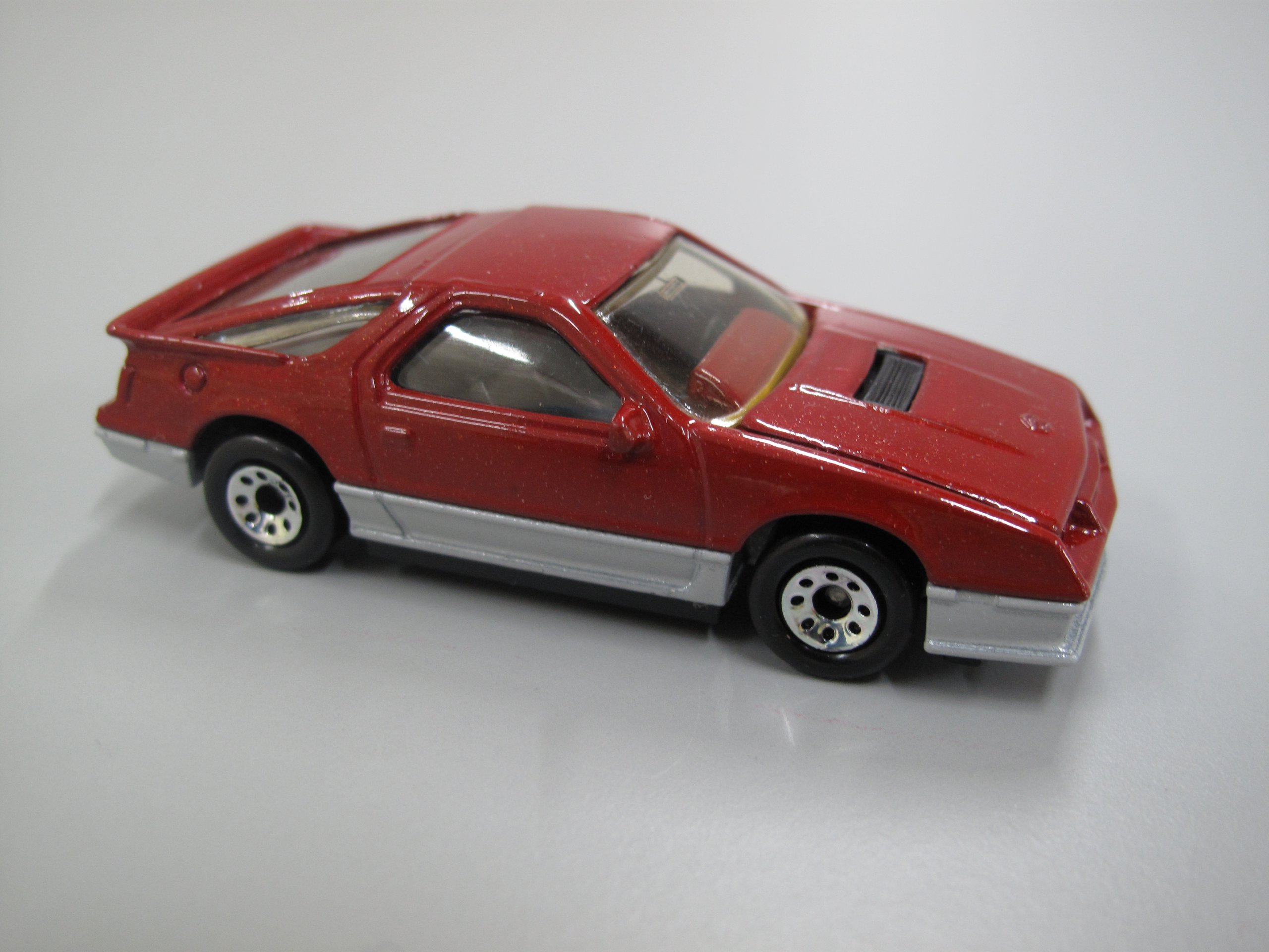 Matchbox car '1984 Dodge Daytona'