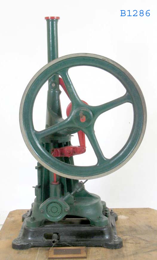 Bisschop gas engine by J.E.H. Andrew, Stockport, England