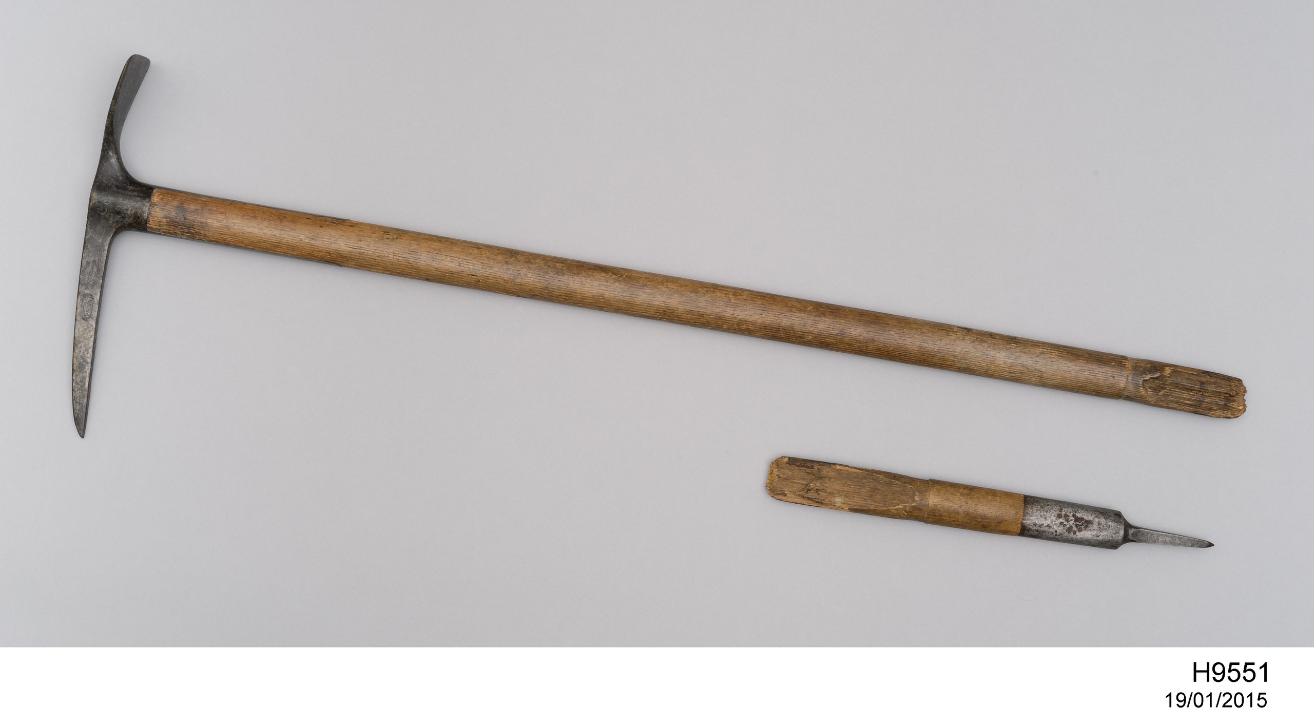 Ice axe used during Sir Dougas Mawson's Australasian Antartic Expedition