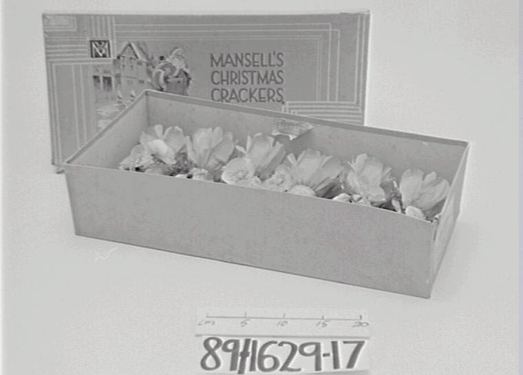 Christmas bon-bons in box