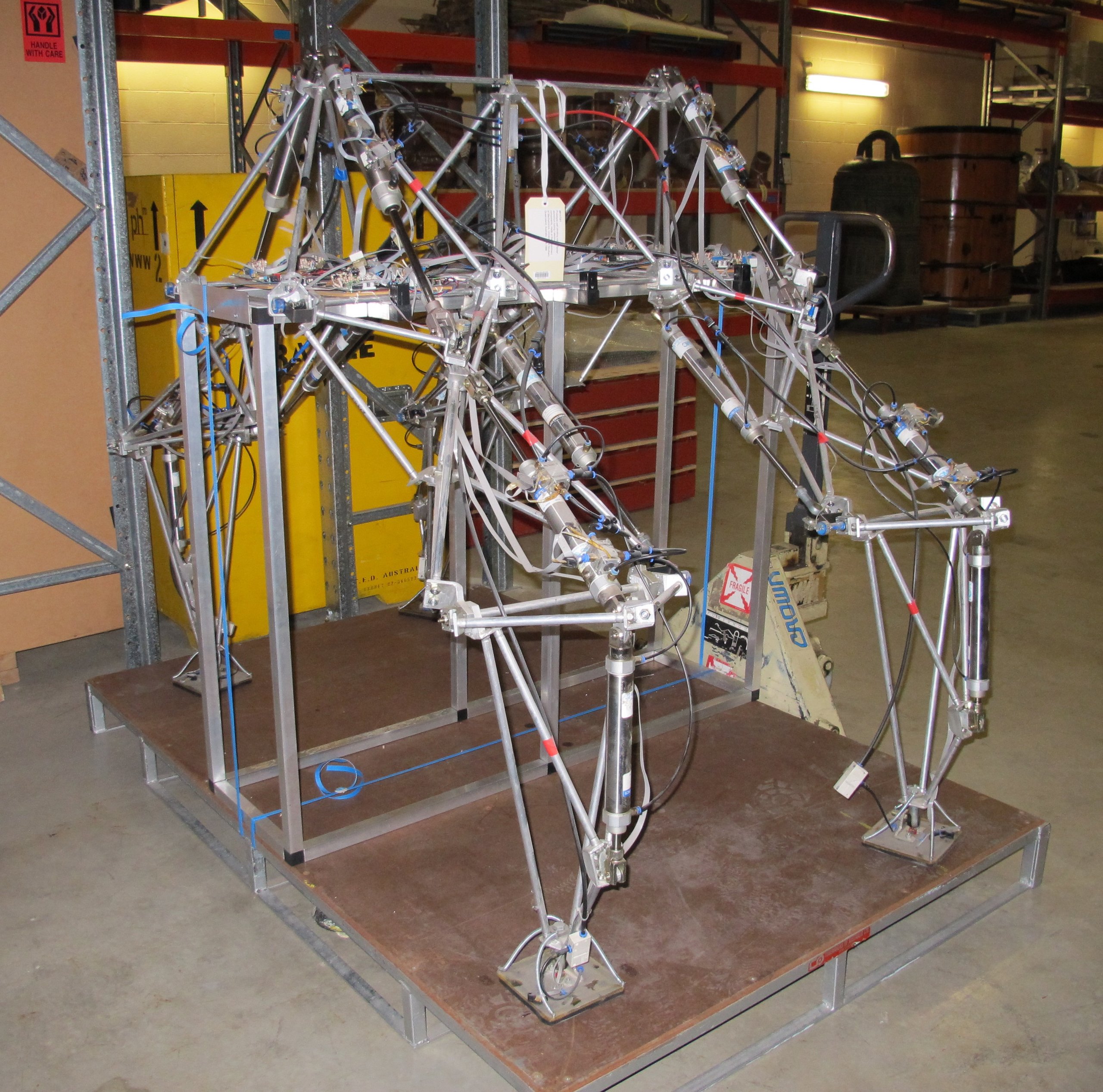 'Spider' prototype wall climbing robot