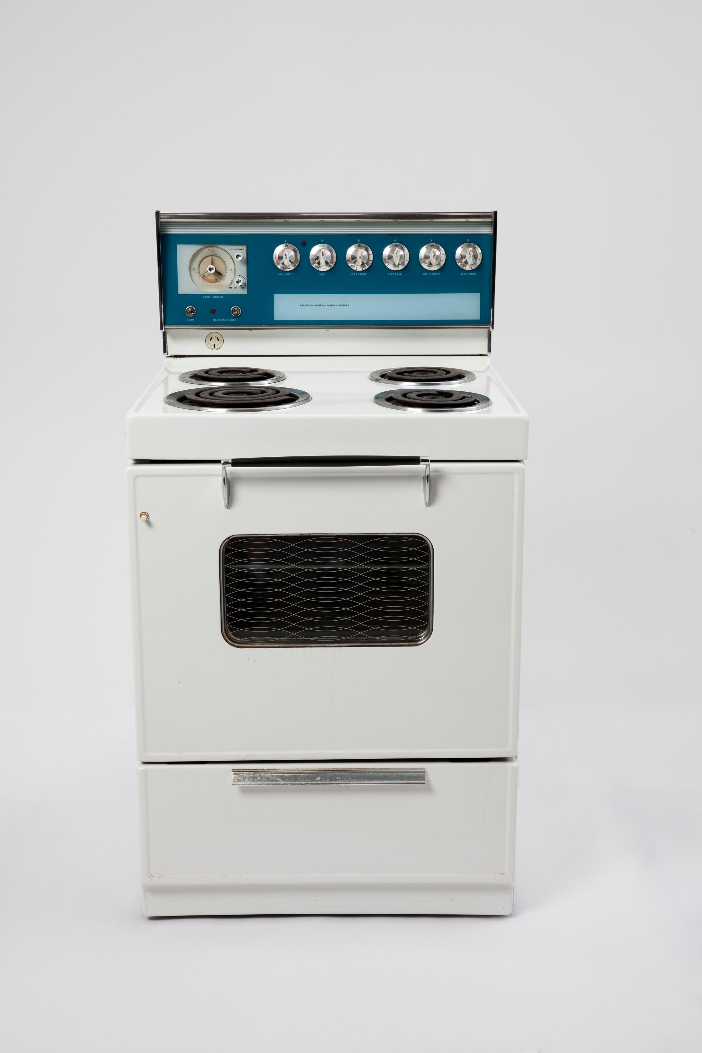 Powerhouse Collection Frigidaire electric stove