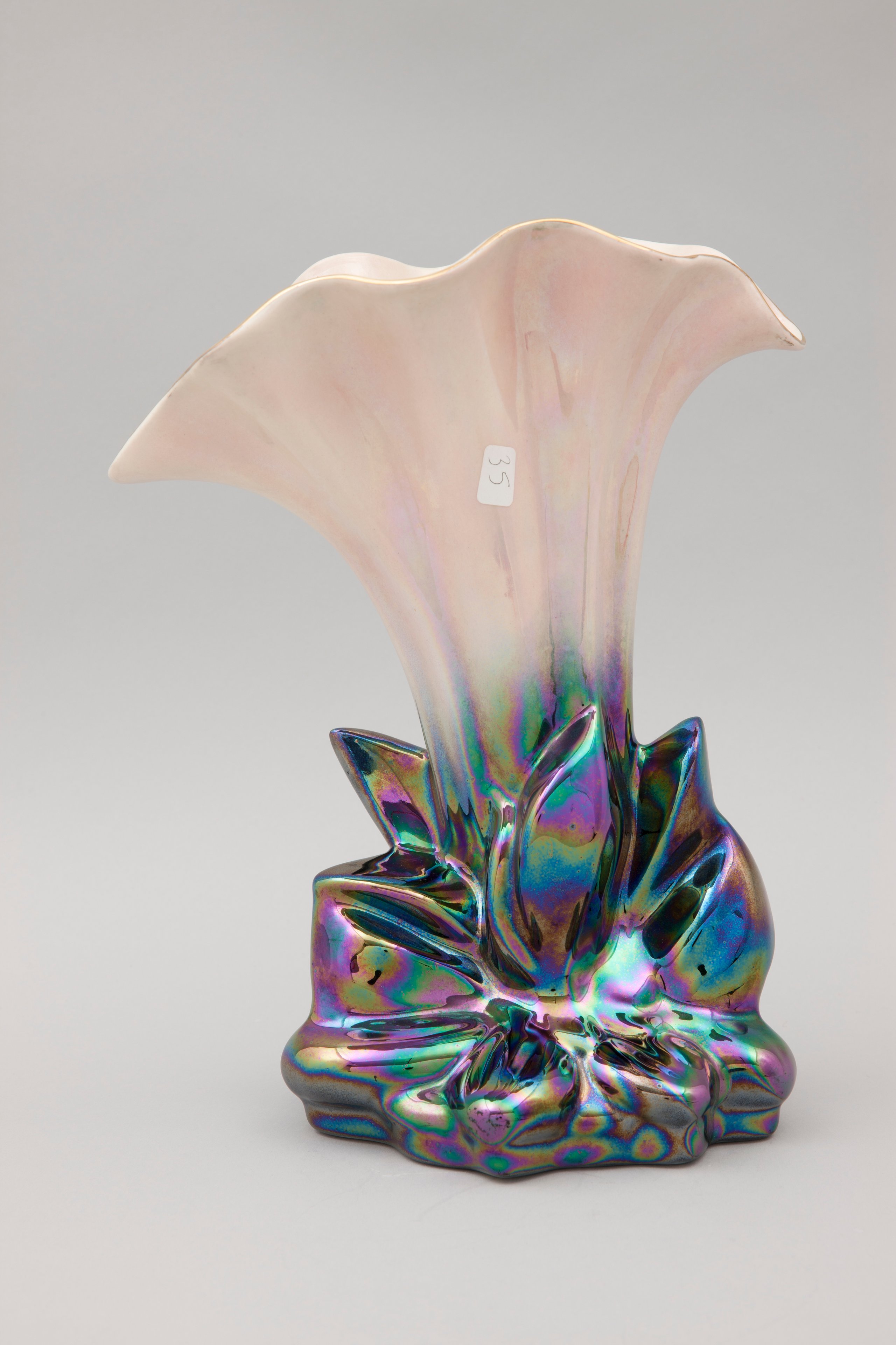 Earthenware vase