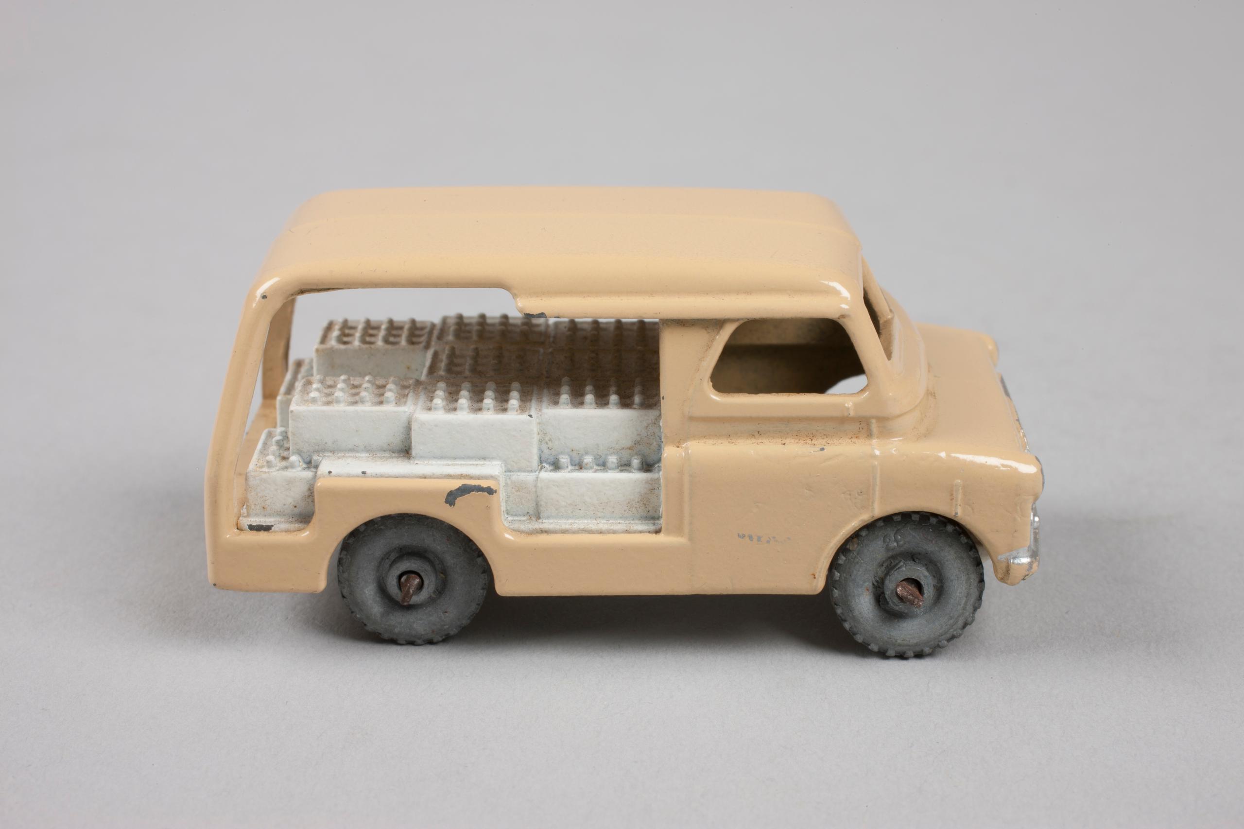 Powerhouse Collection - Toy Matchbox No.29 Bedford milk truck