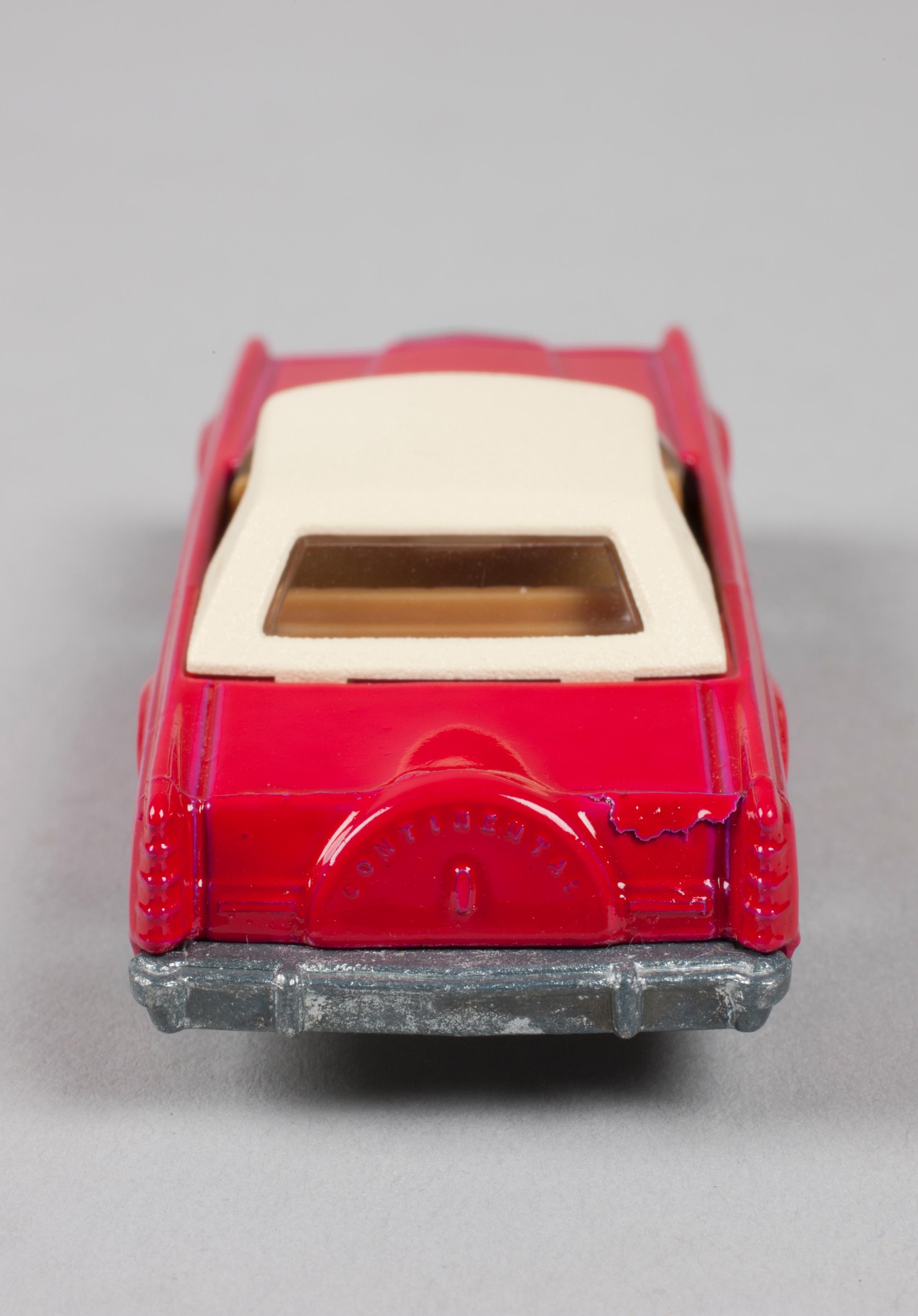MATCHBOX 70 スパーファースト LINCOLN CONTINENTAL Matchbox
