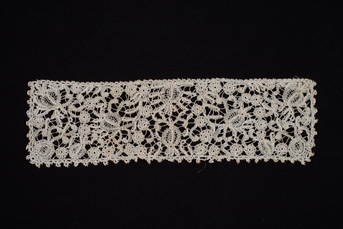Powerhouse Collection - Rosaline Point lace cuff