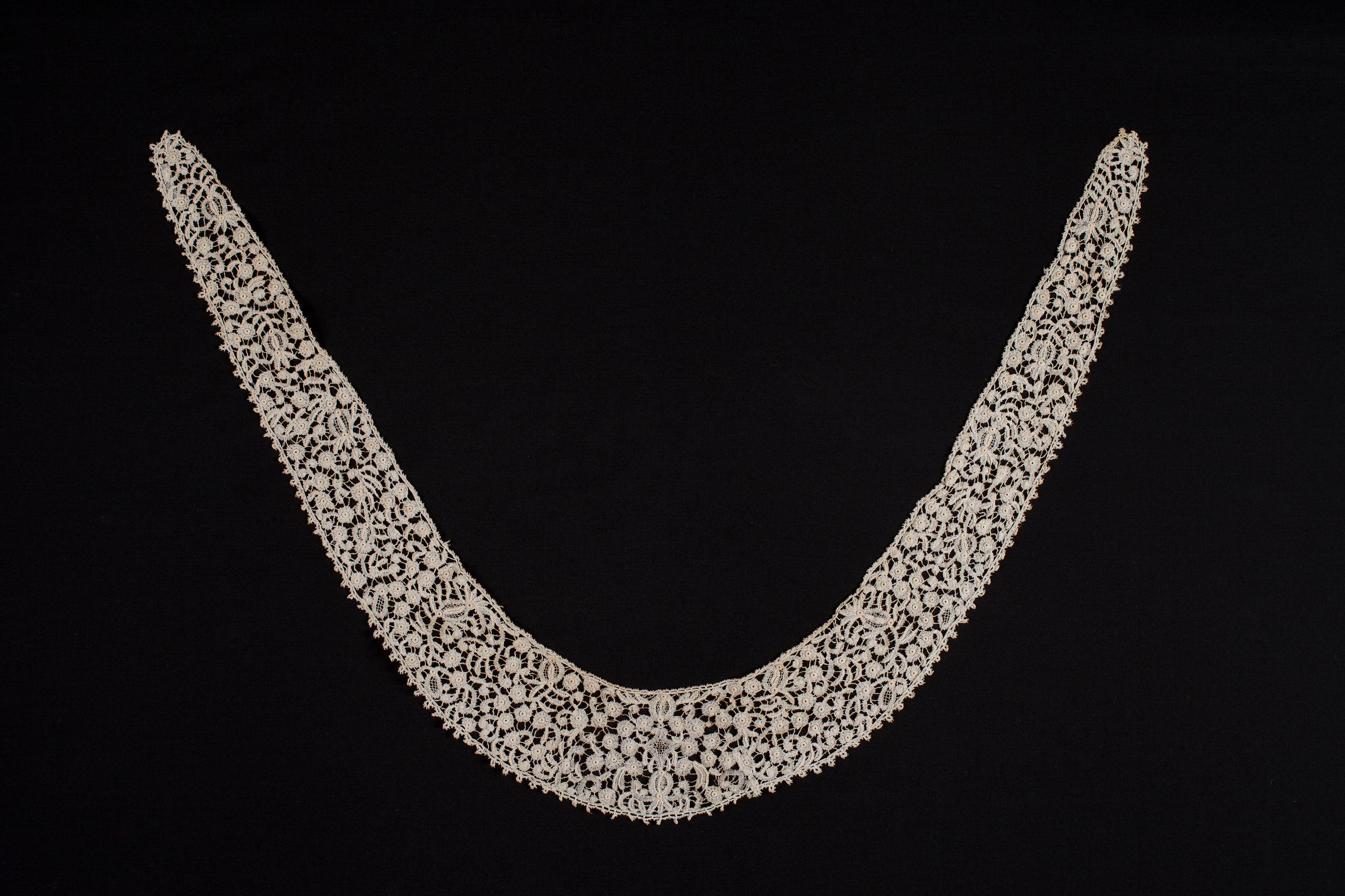 Powerhouse Collection - Rosaline Point lace collar