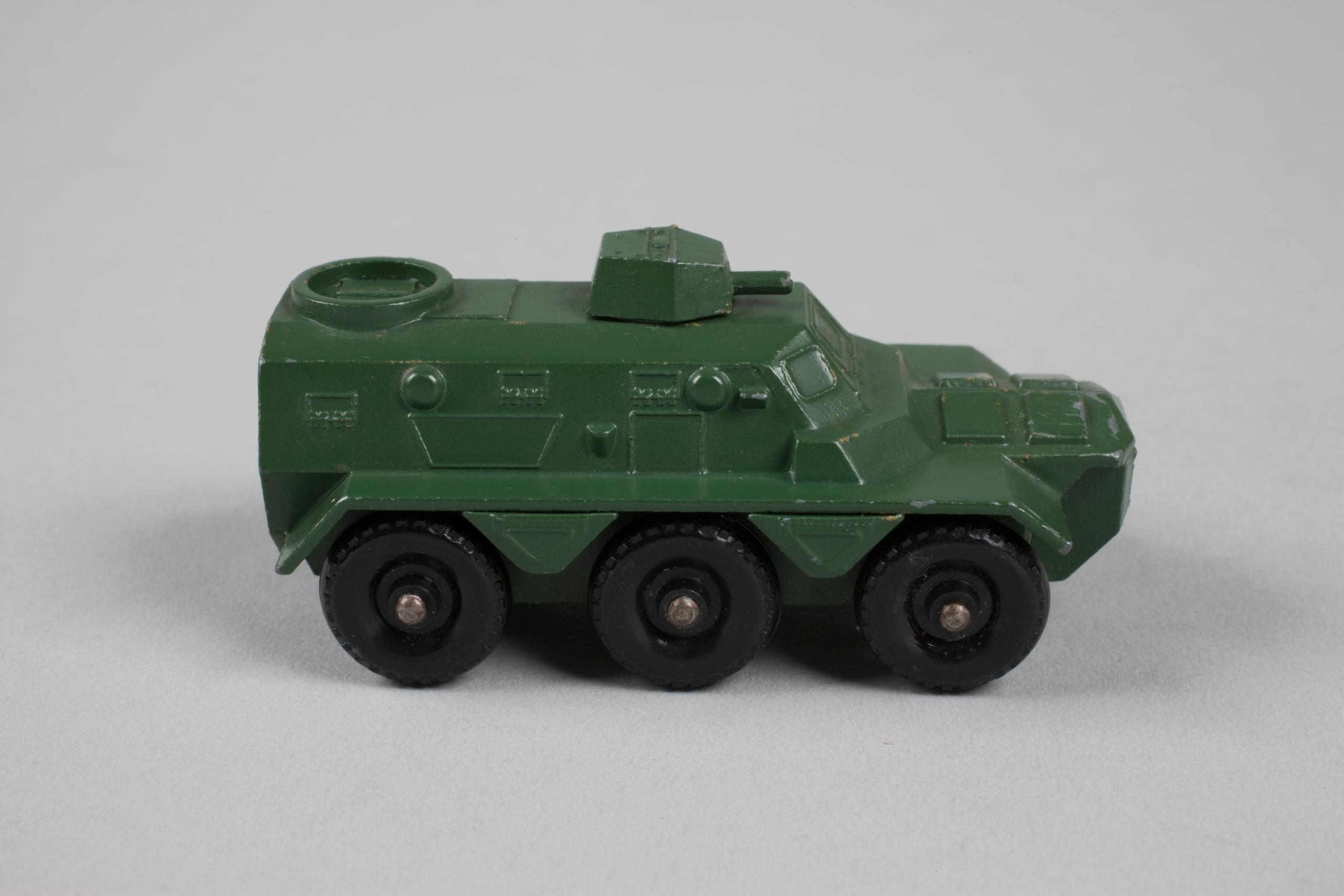 MATCHBOX 　No.54 Saracen Carrier Vintage Lesney Matchbox No.54 'SARACEN PERSONNEL CARRIER
