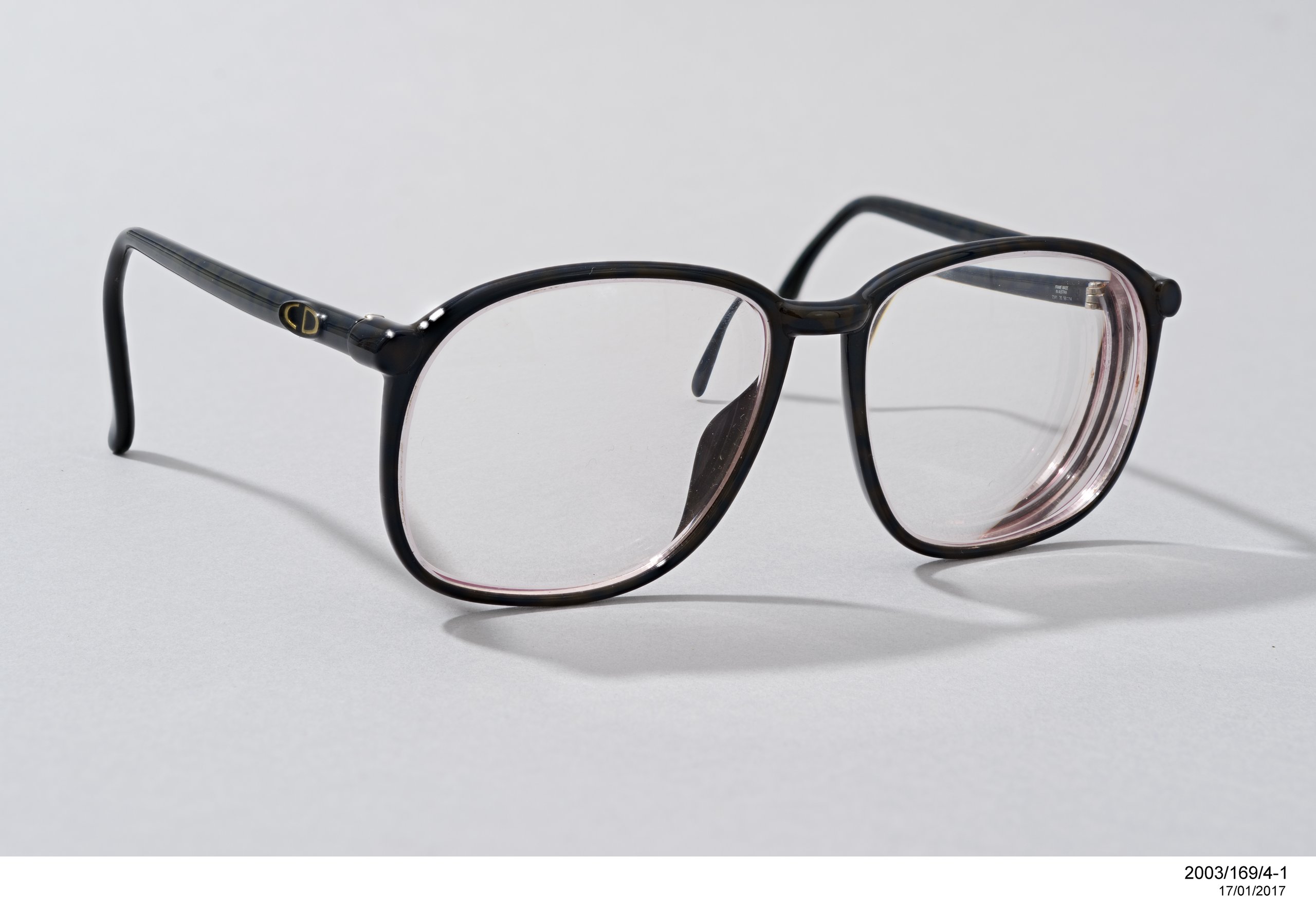 Spectacles used by Brian Henderson
