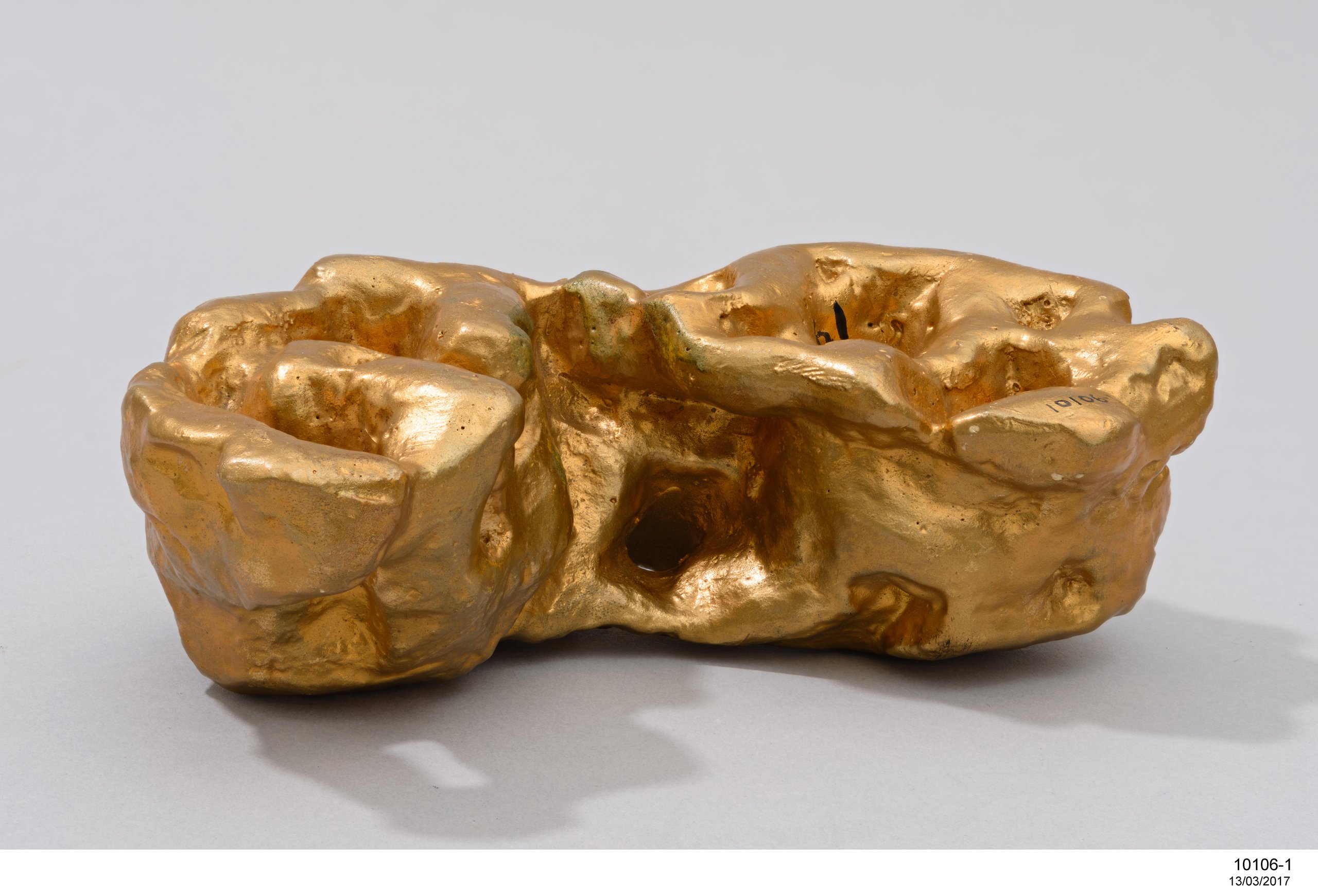 Model of gold nugget found in Berlin, Victoria