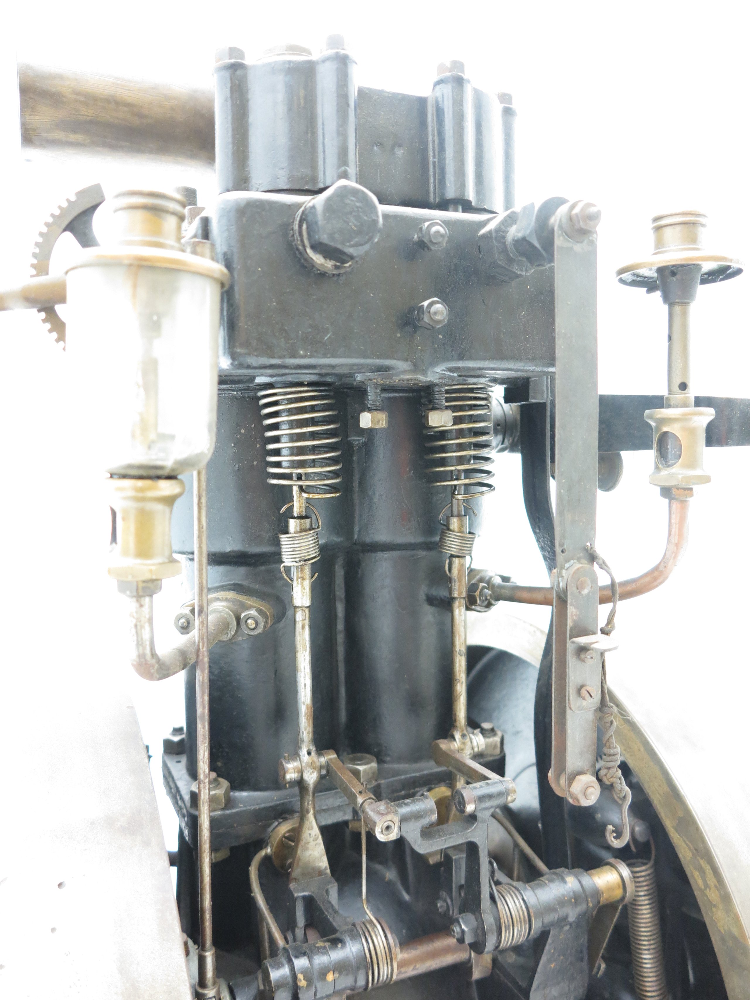 Early Daimler petrol engine
