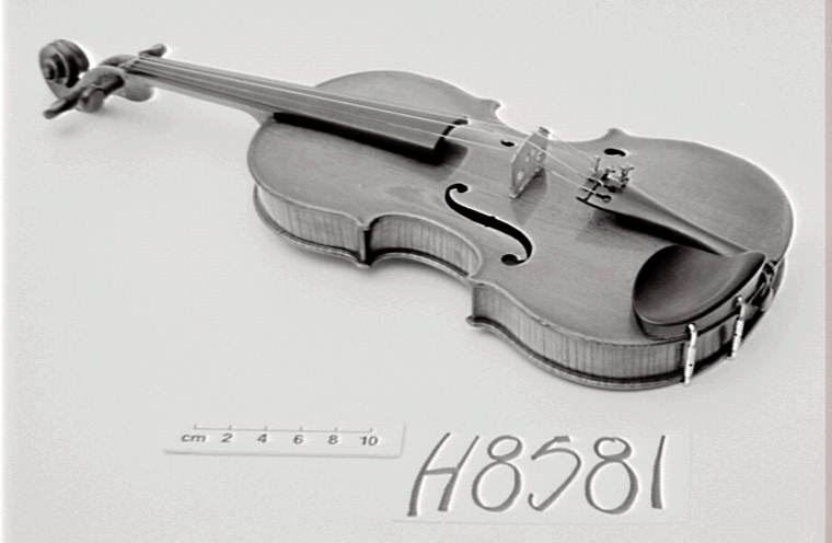 Violin with bow and strings by John Devereux