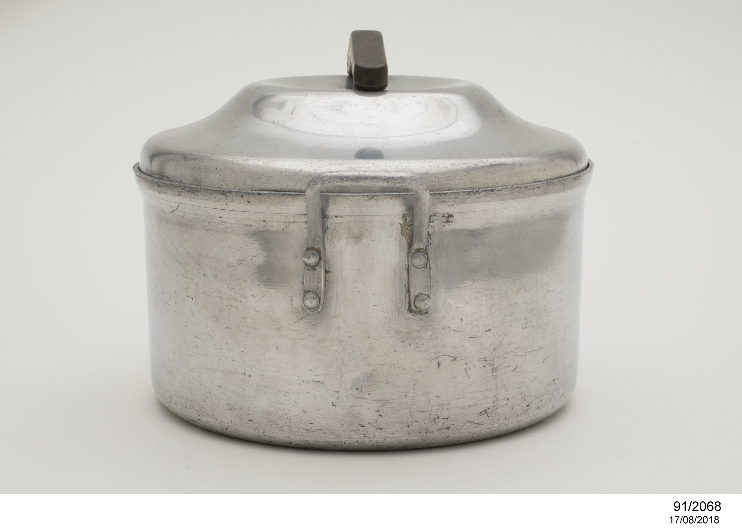 Saucepan with lid designed by Gordon Andrews