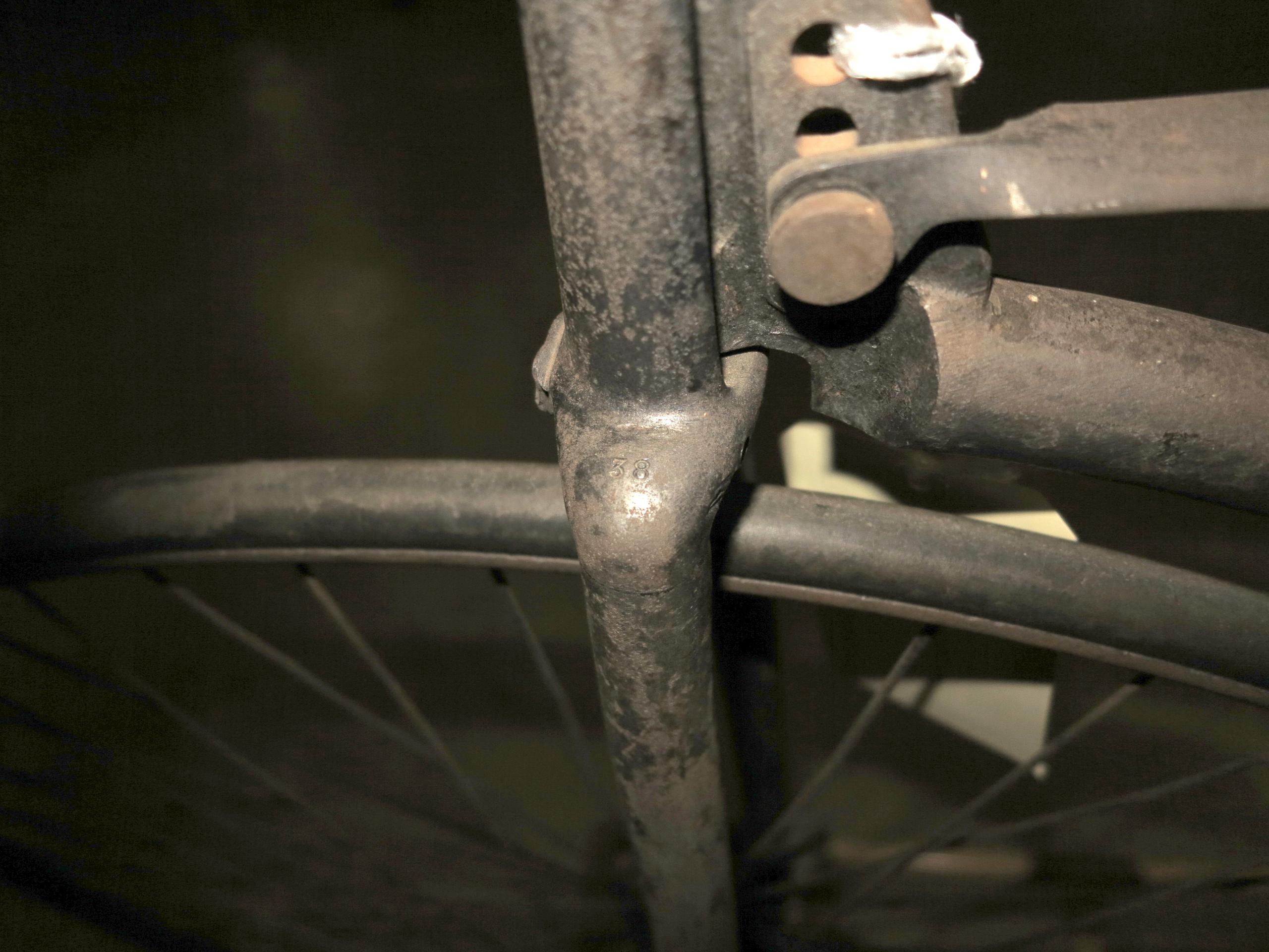 Hillman, Herbert & Cooper's 'Kangaroo' dwarf bicycle, 1884-1887