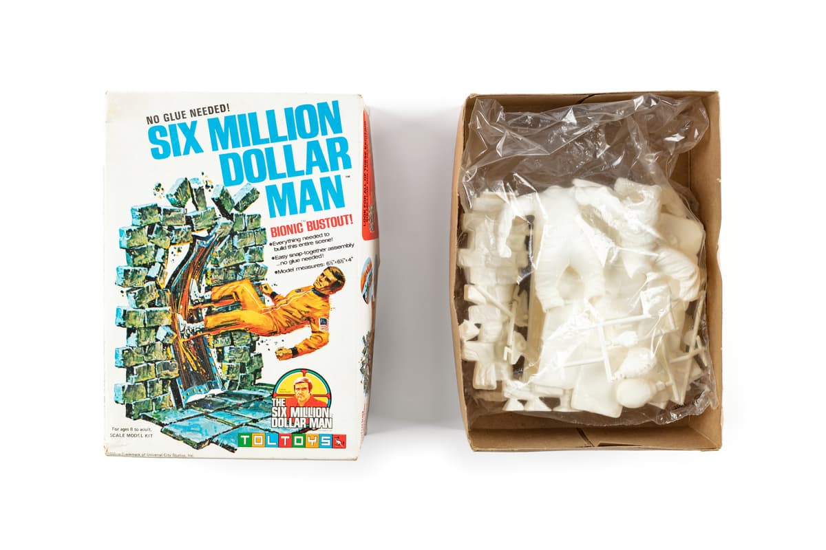 6 Million Dollar Man Bionic Bustout キット 6 Million Dollar Man Fight For Survival & Bionic Bustout Model Kit