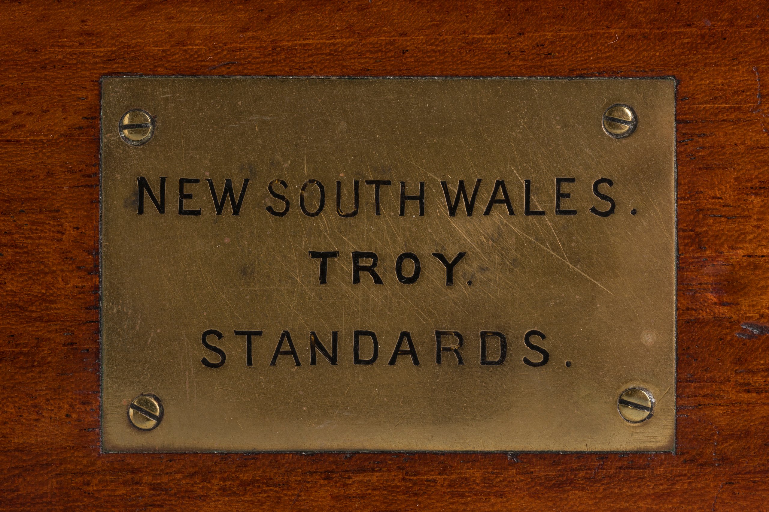 Troy weight standard sets by De Grave and Company used by the Government of New South Wales