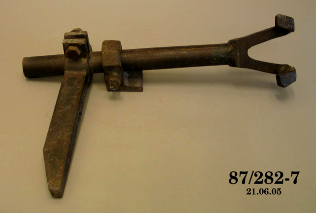 'Collection of Railway fettlers' tools used by NSW Government Railways