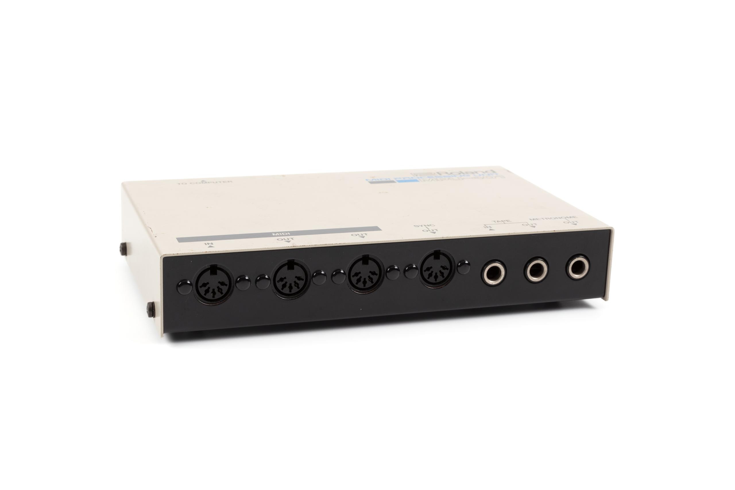 B077 Roland  MPU-401 ジャンク　コード無し　未確認 B077 Roland MPU-401 ジャンク コード無し 未確認 B077 Roland