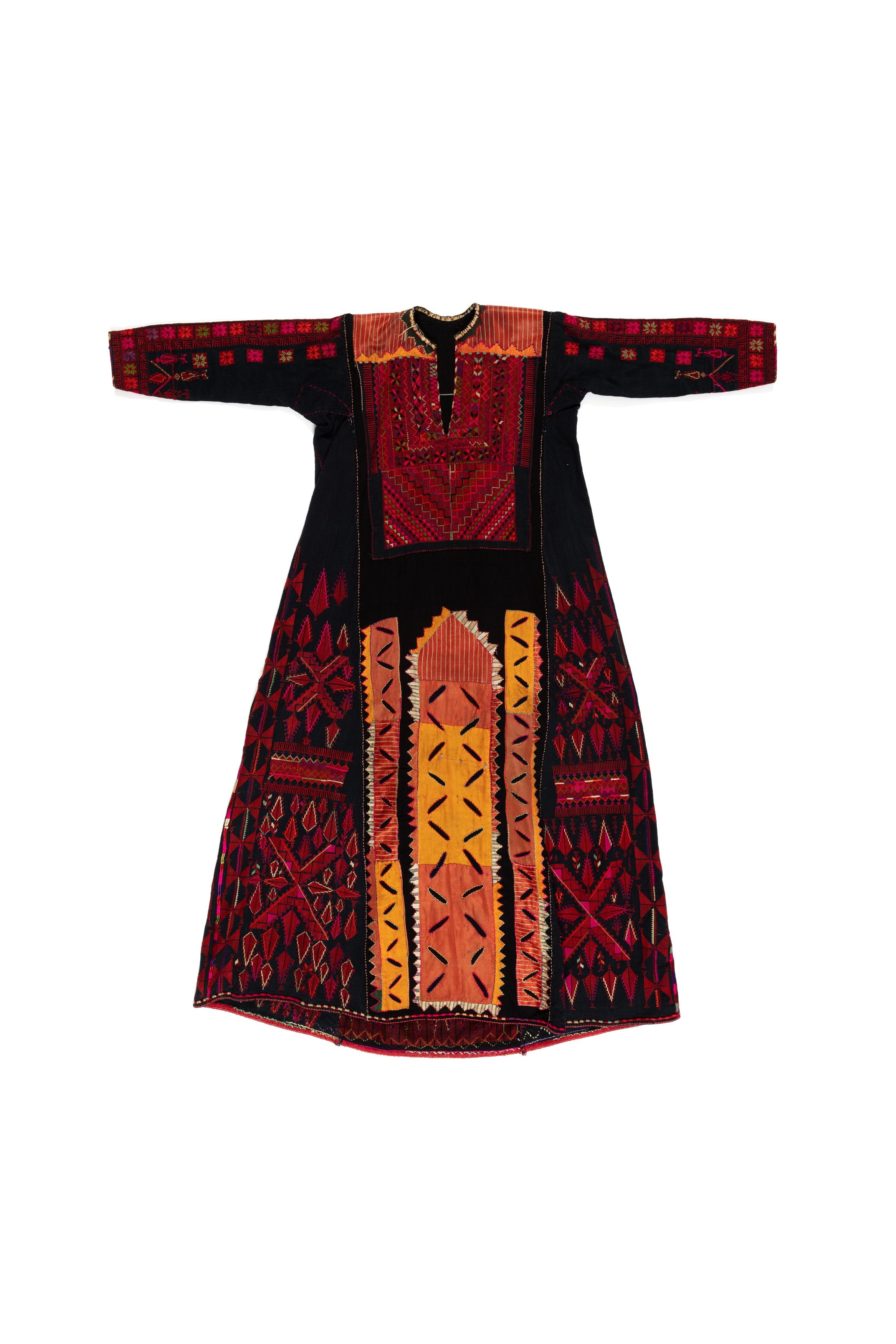 Powerhouse Collection - Dress (thob) from Palestine, c.1940