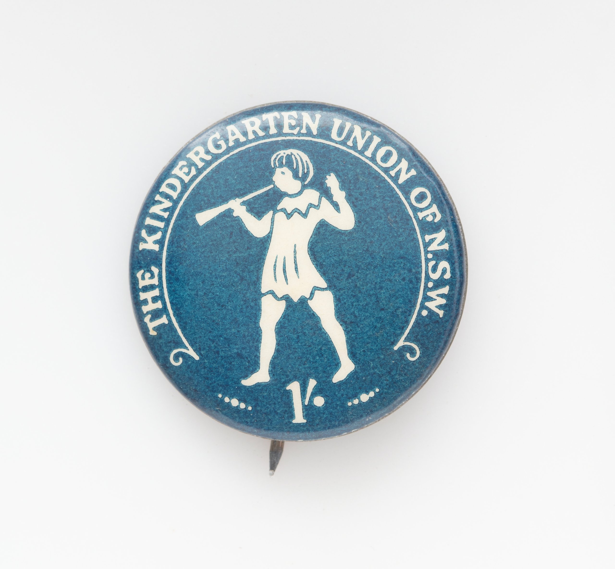 'The Kindergarten Union of NSW' badge