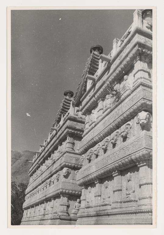 Photograph depicting architectural detail