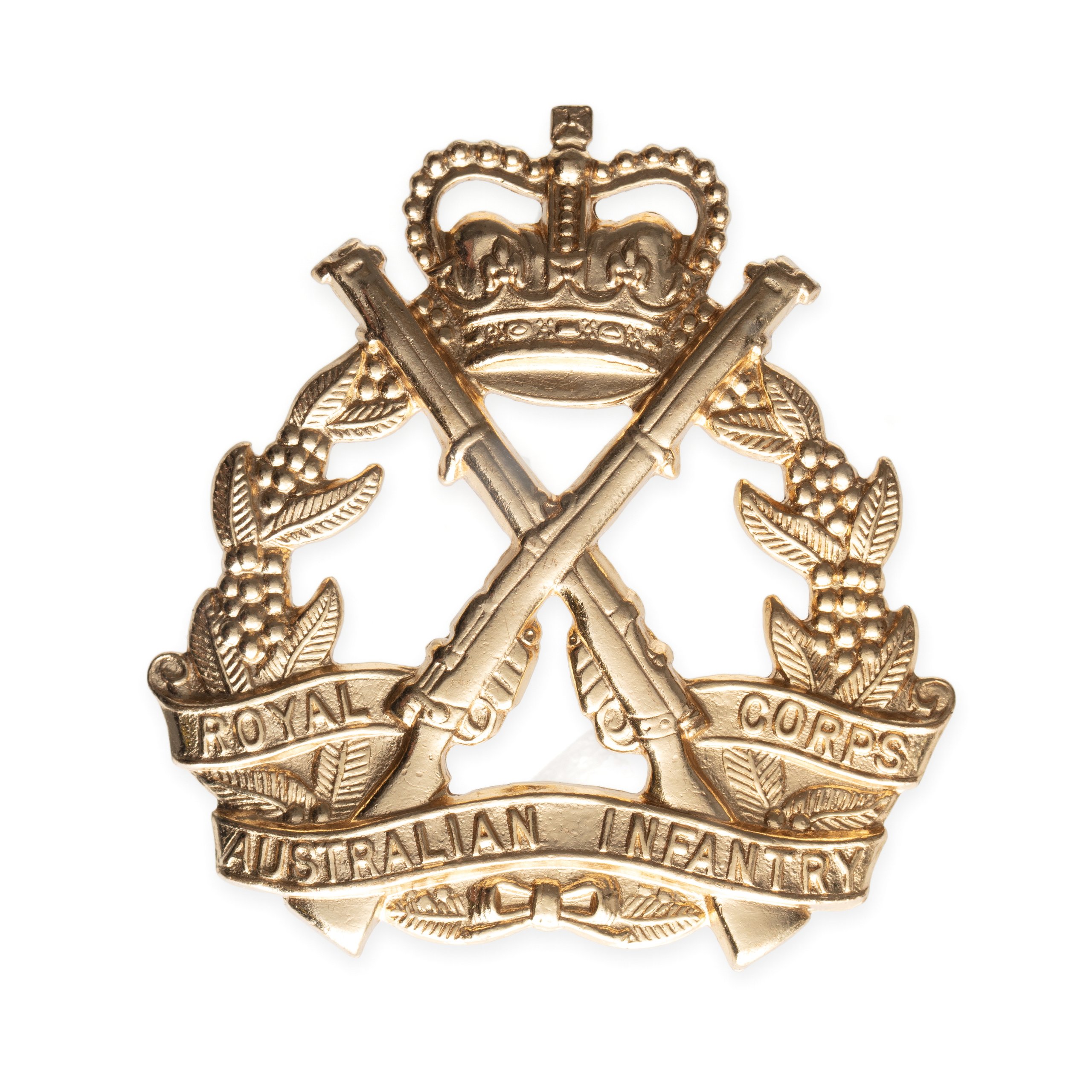 'Royal Australian Infantry Corps' hat badge