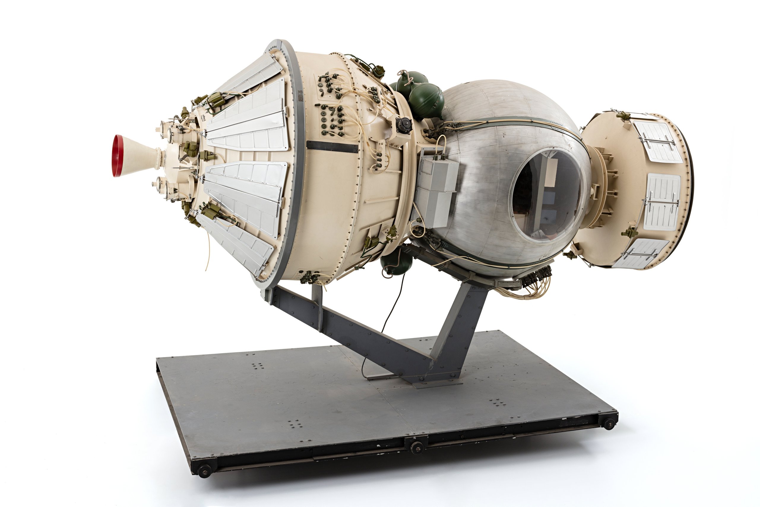 Replica Cosmos-782 (Bion-3) satellite