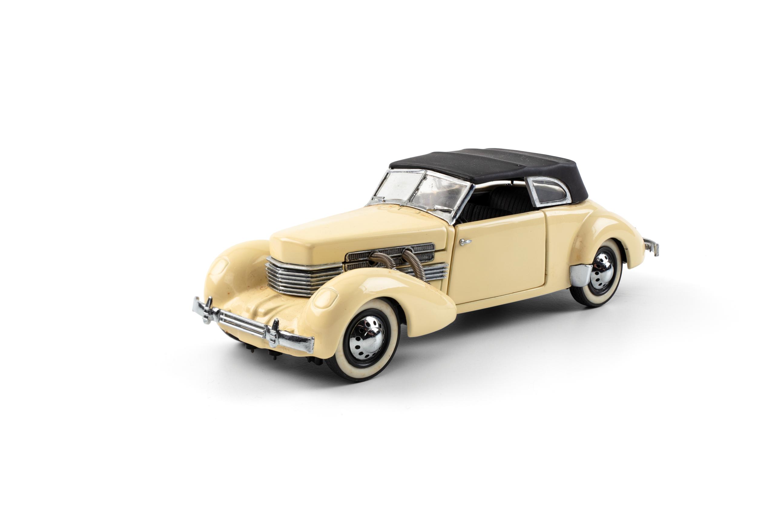 Powerhouse Collection - Model of 1937 Cord Model 812 phaeton coupe