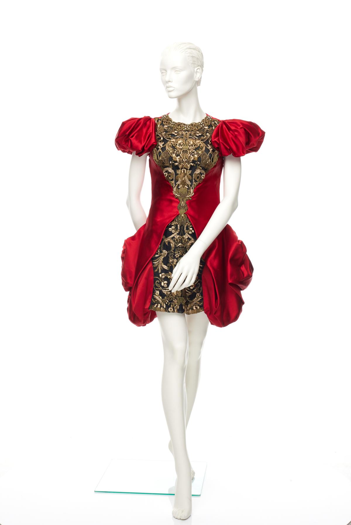 Alexander mcqueen angels and demons online