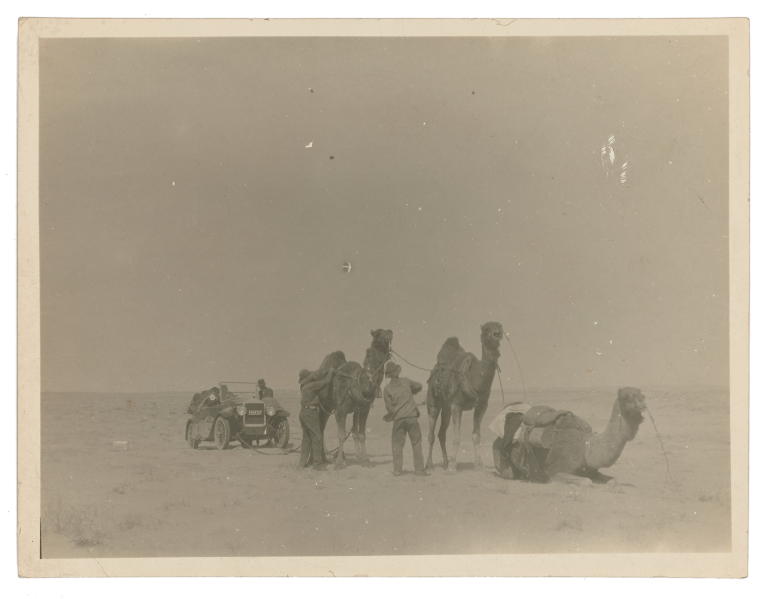 Photograph of Cordillo Downs 1922 eclipse expedition